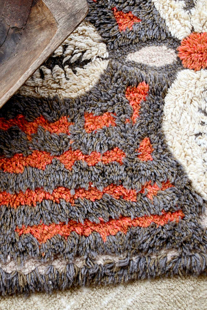 Woolable Rug Cowrie Bracelet