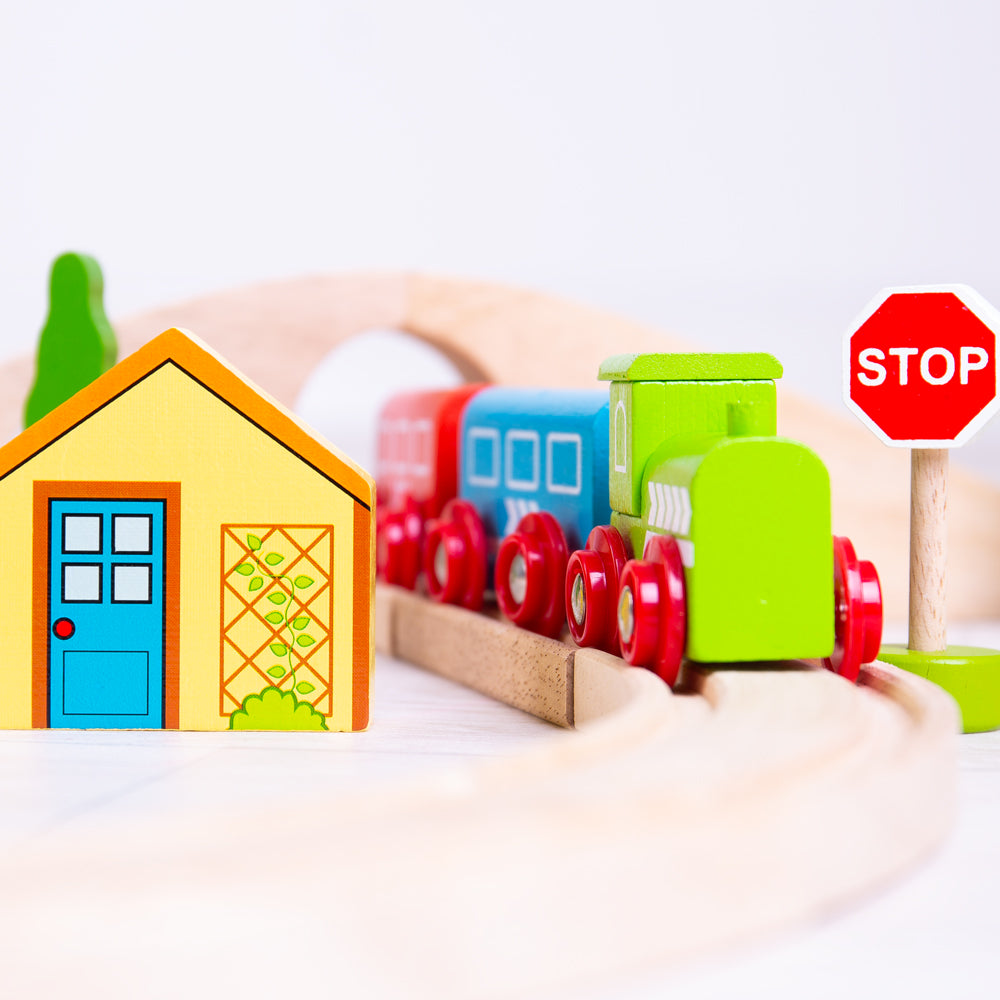 Figure Of Eight Train Set