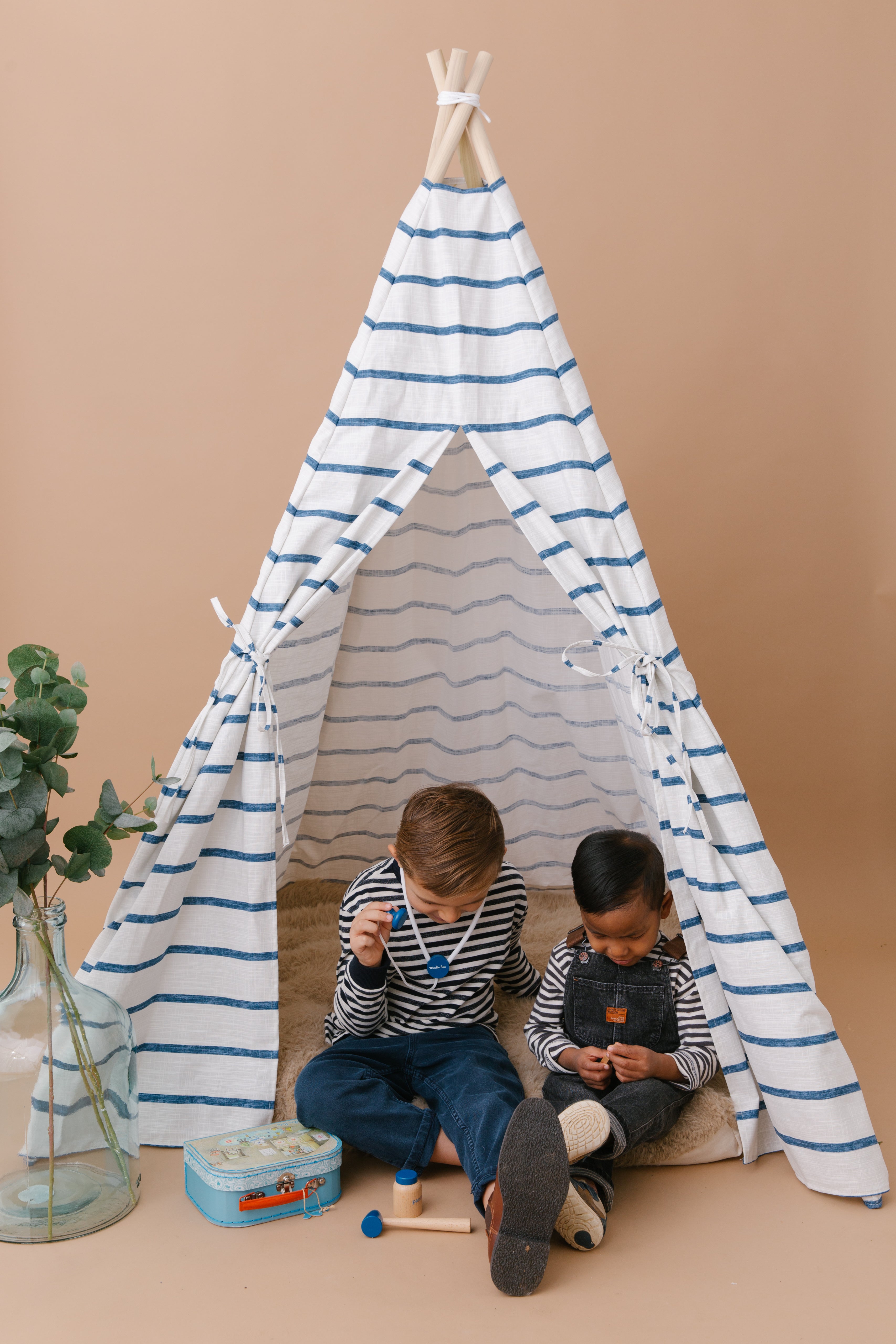 The Isaac Play Tent