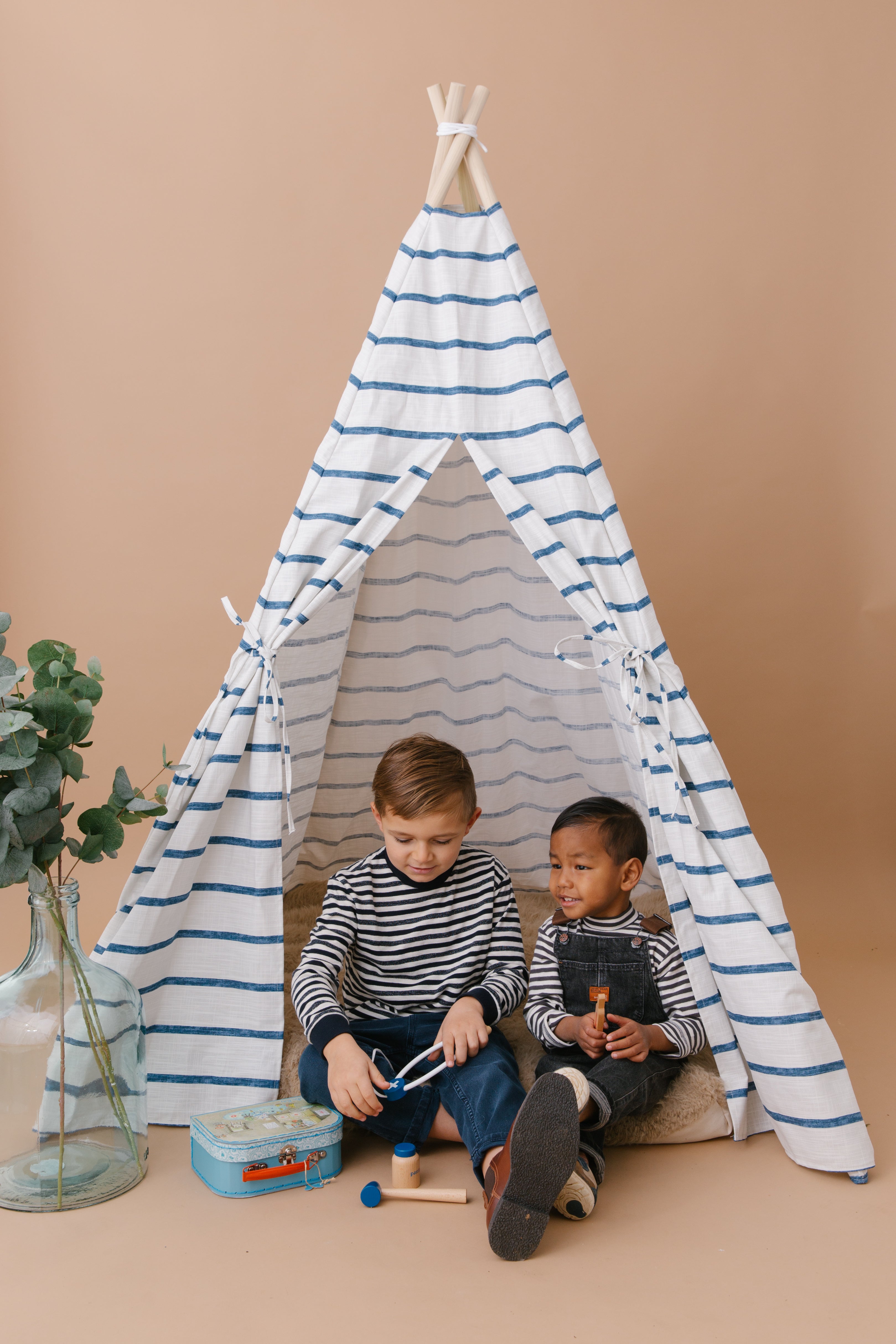 The Isaac Play Tent