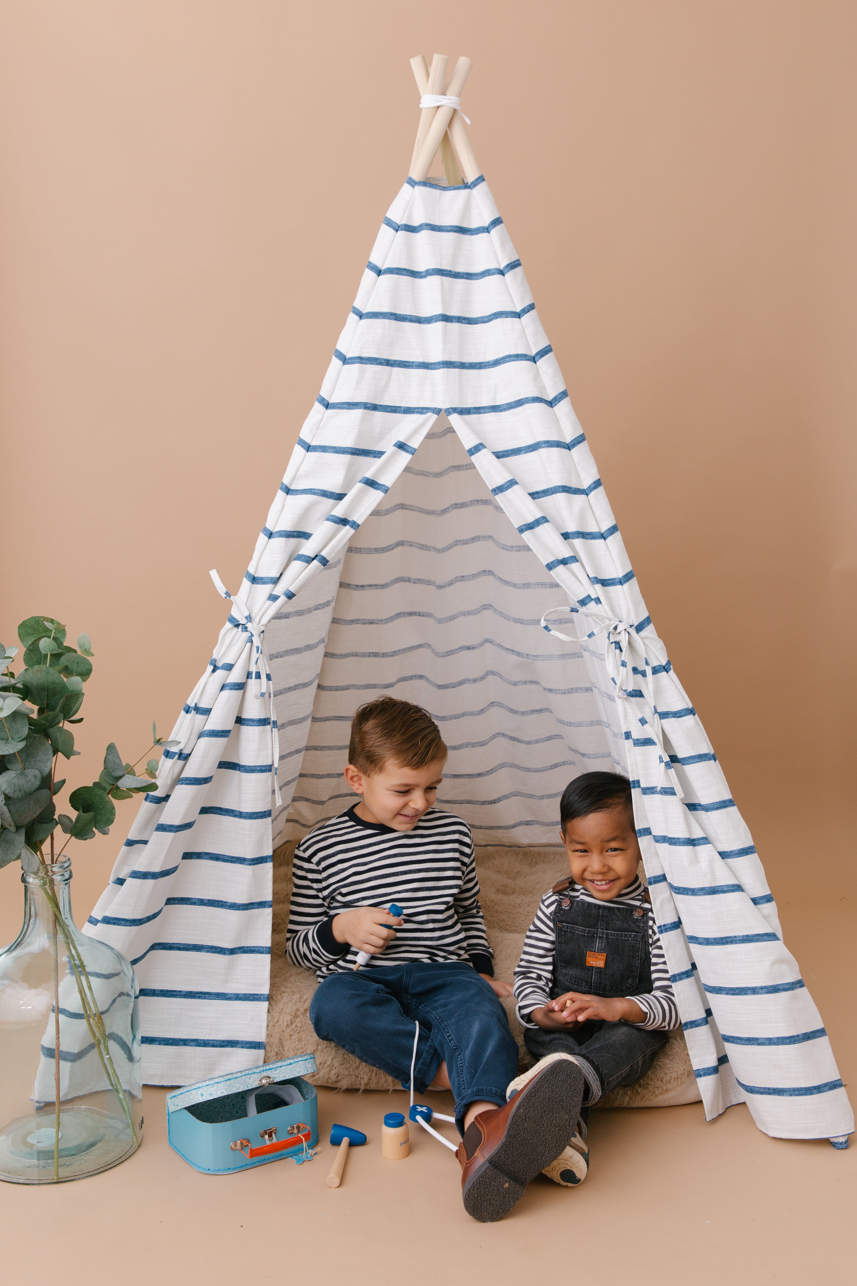 The Isaac Play Tent