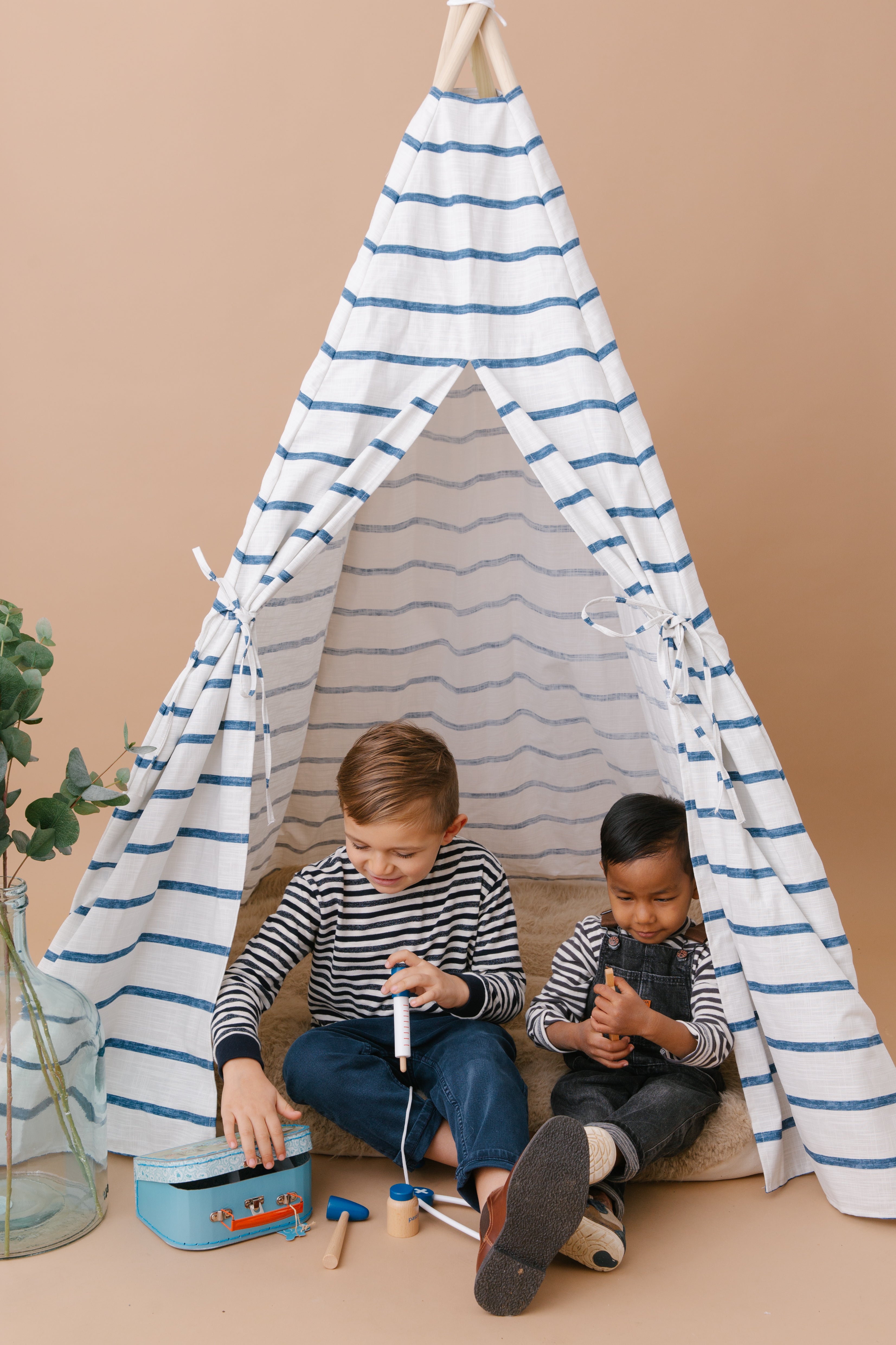 The Isaac Play Tent