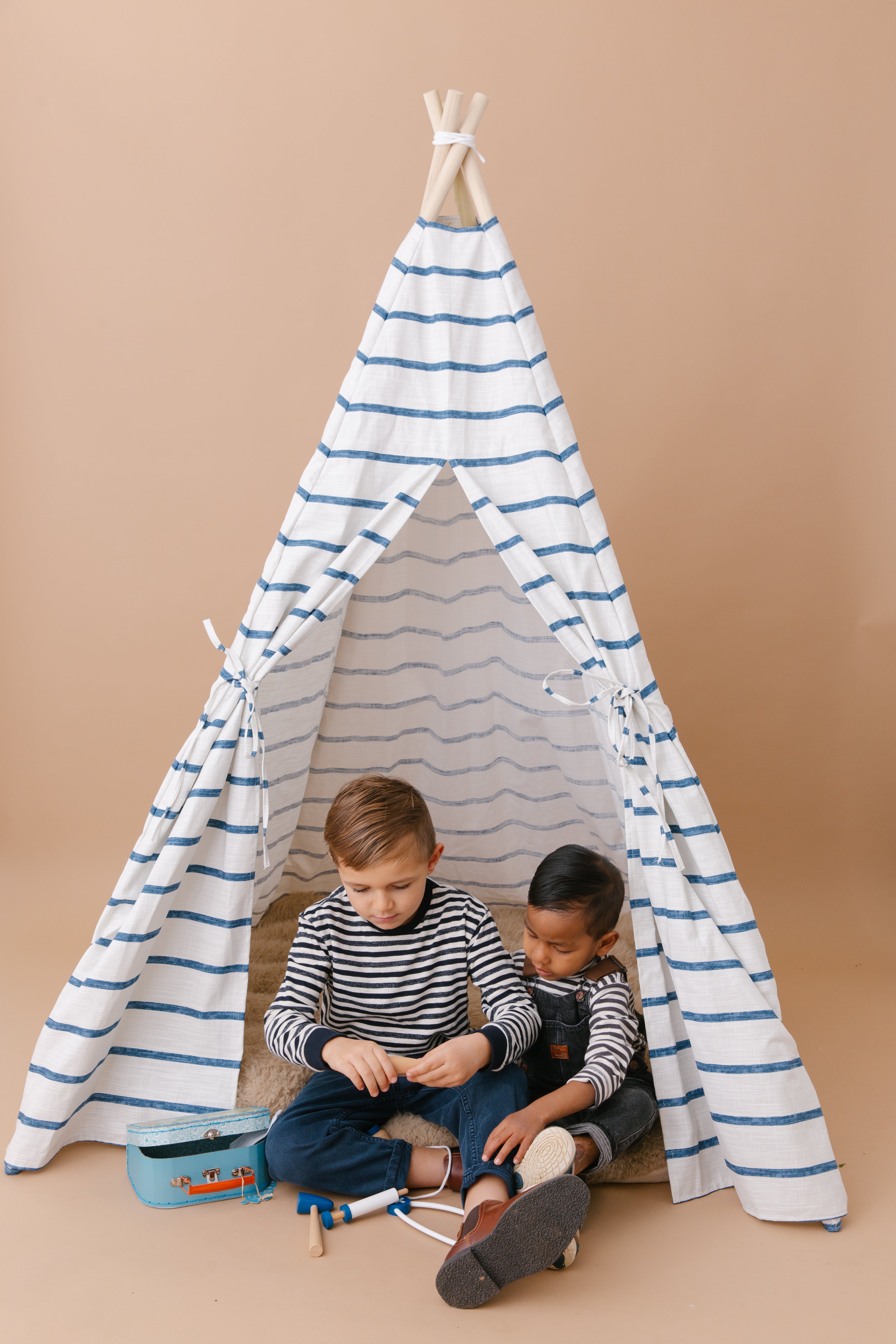 The Isaac Play Tent