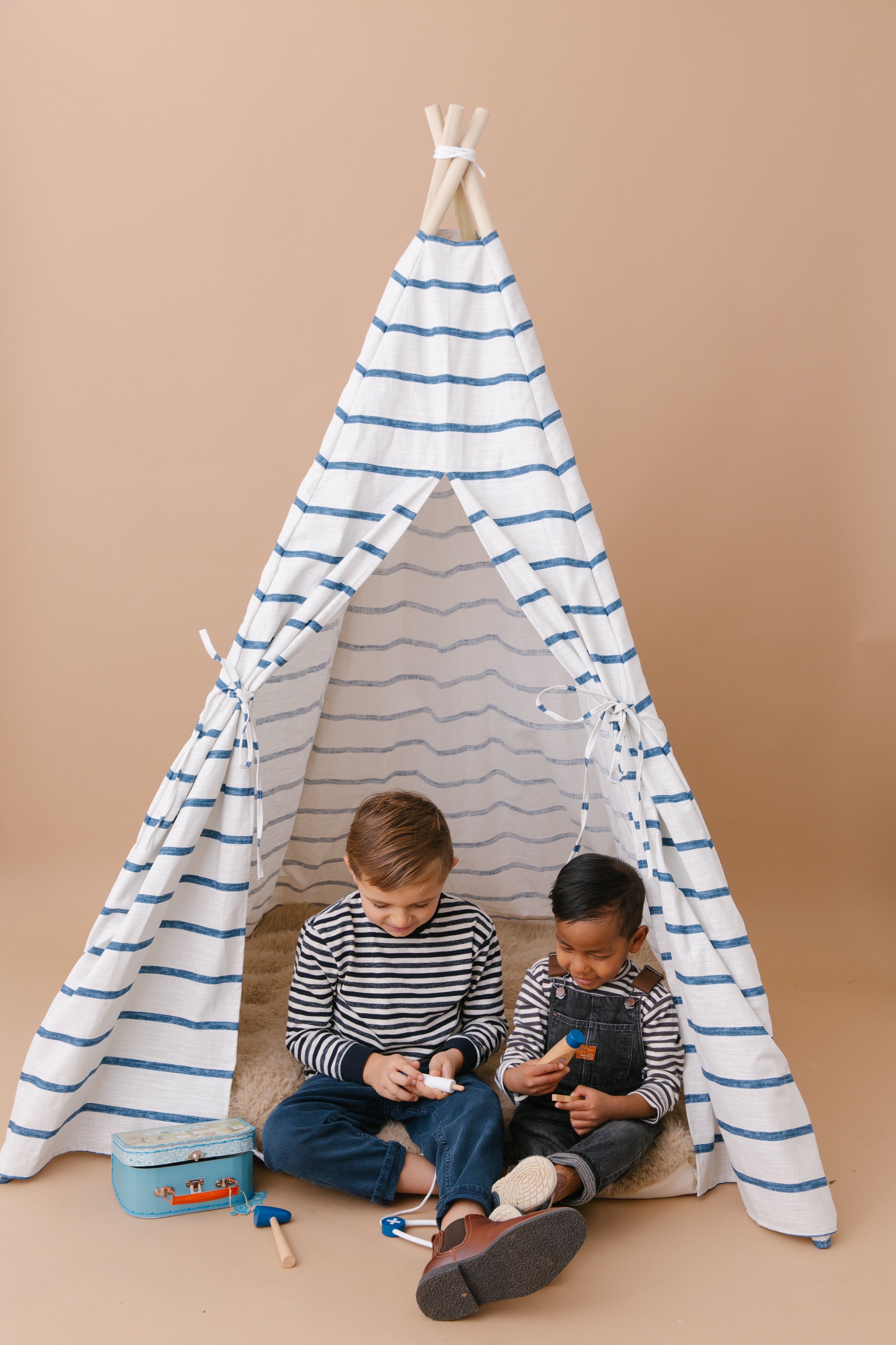 The Isaac Play Tent