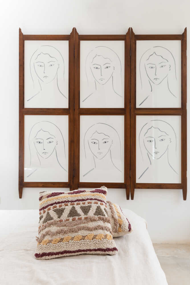 Throw Pillow Sistan Square