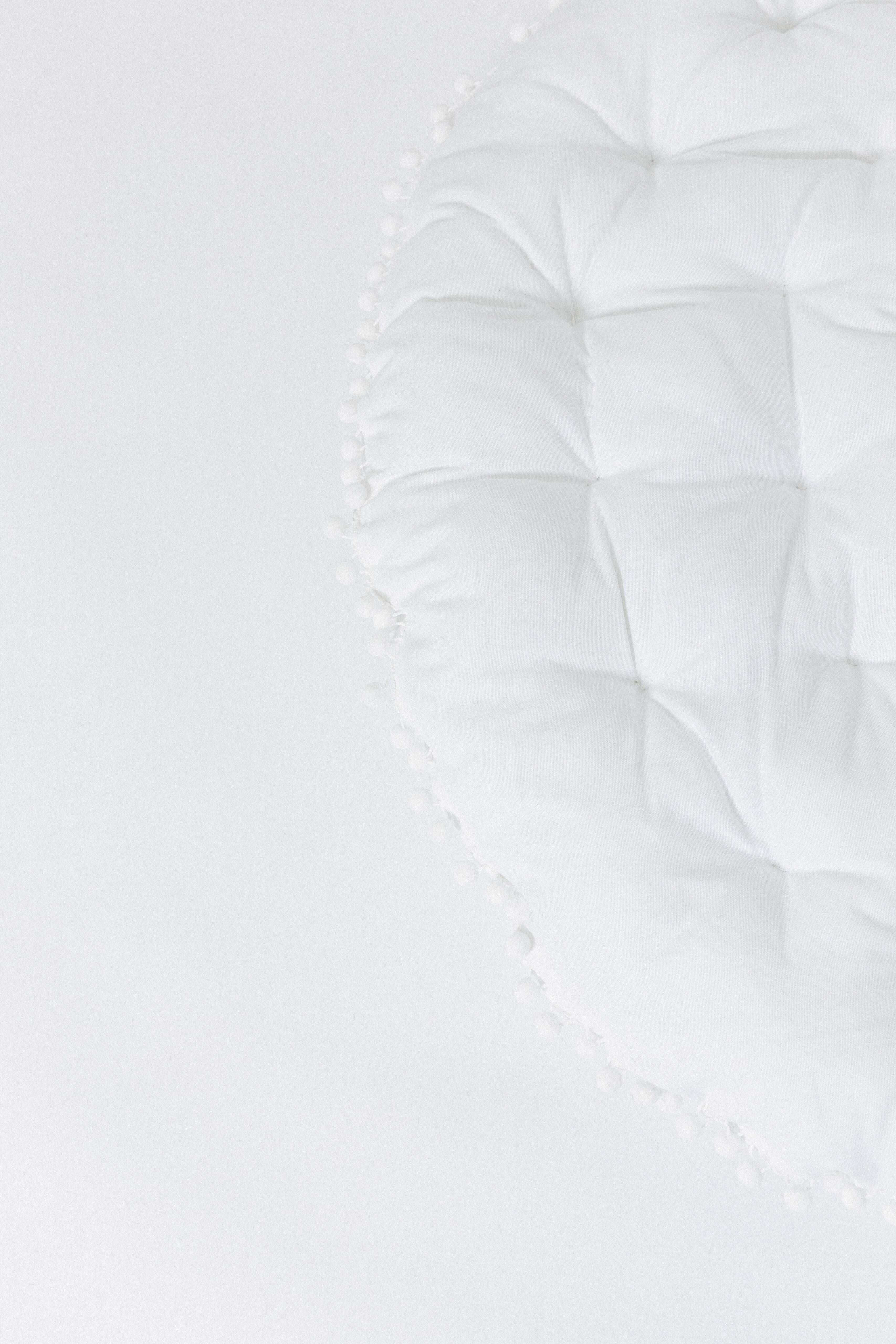 The White Circle Pom-Pom Play Mattress