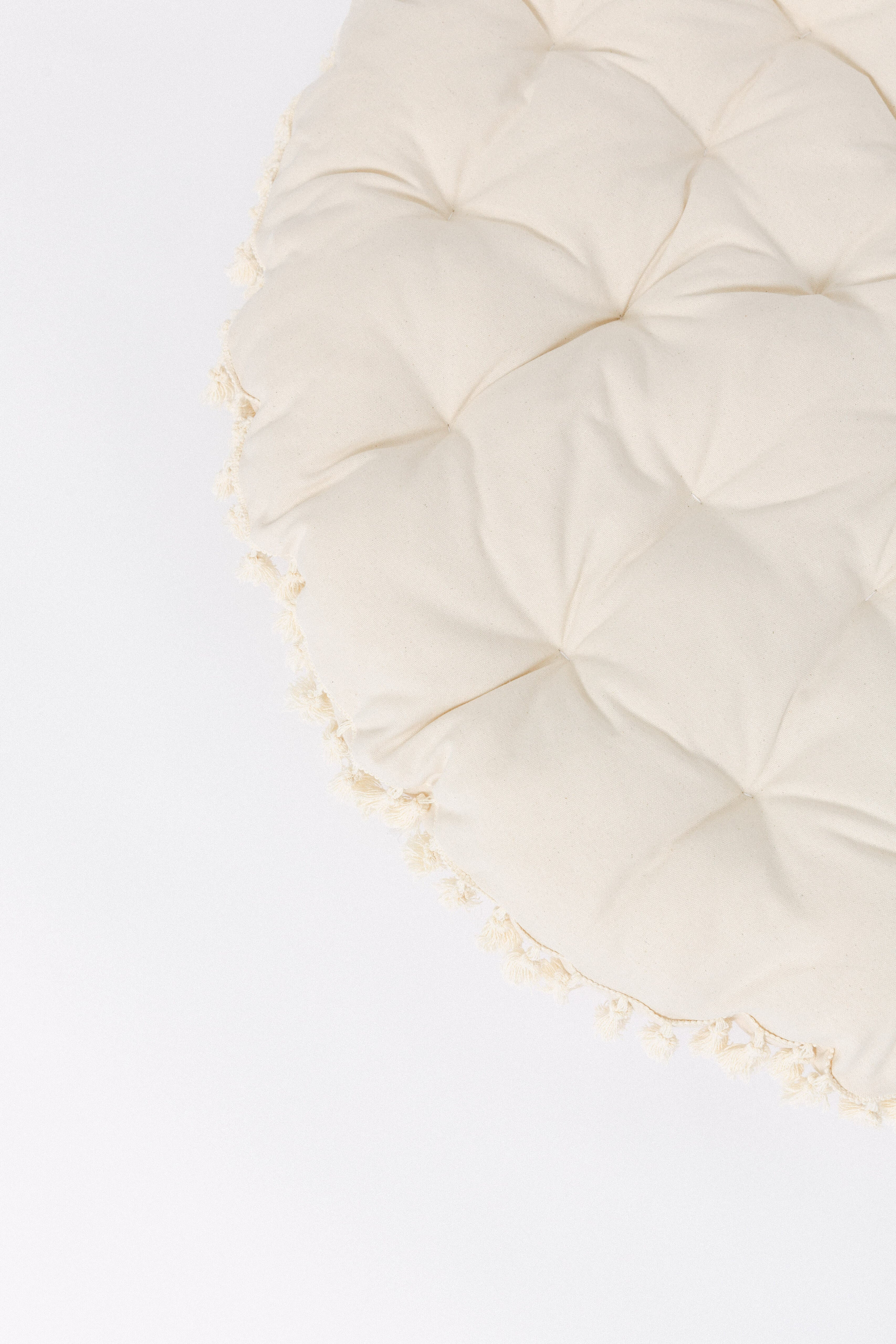 The Circle Natural Tassel Play Mattress