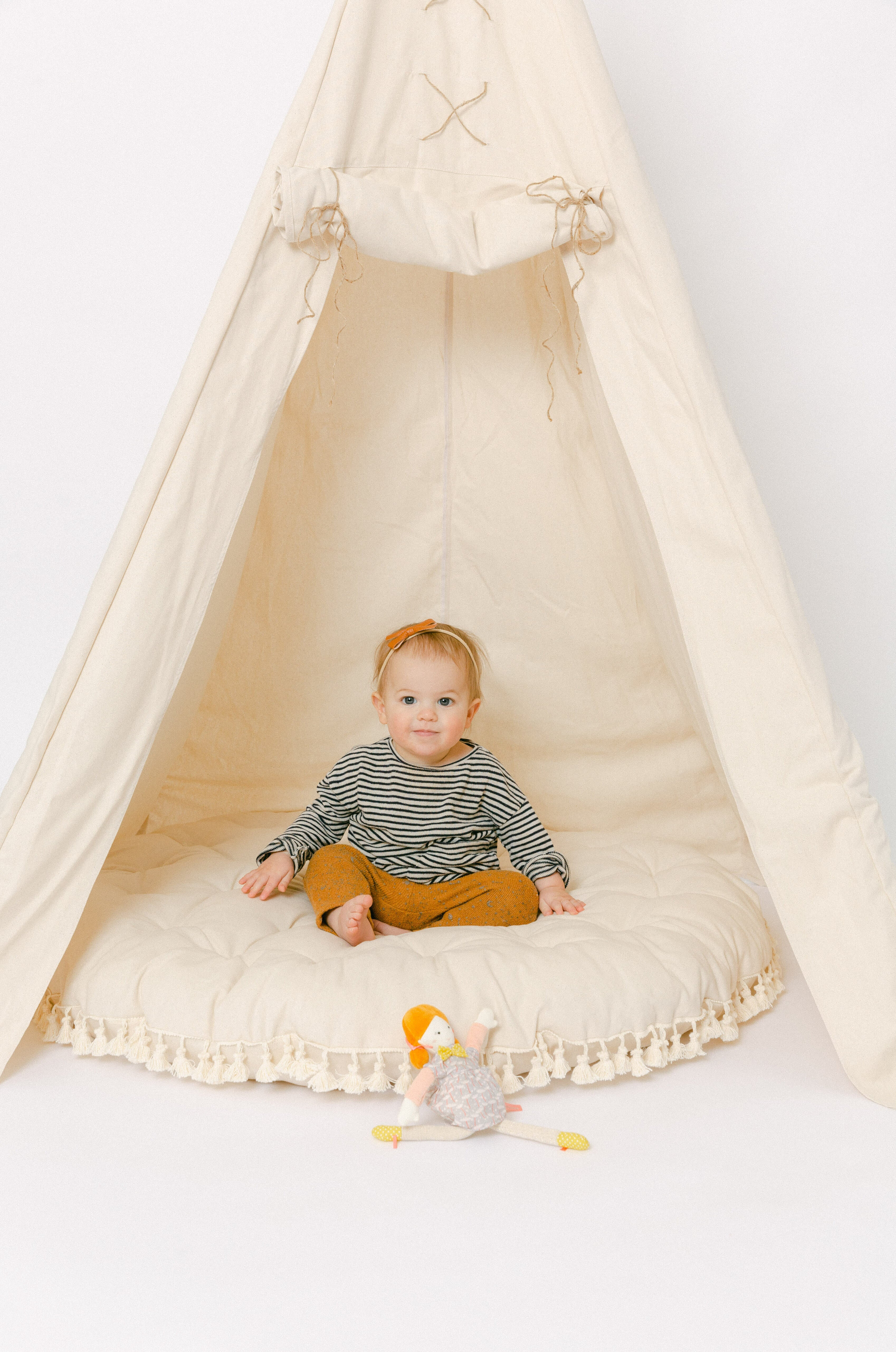 The Circle Natural Tassel Play Mattress