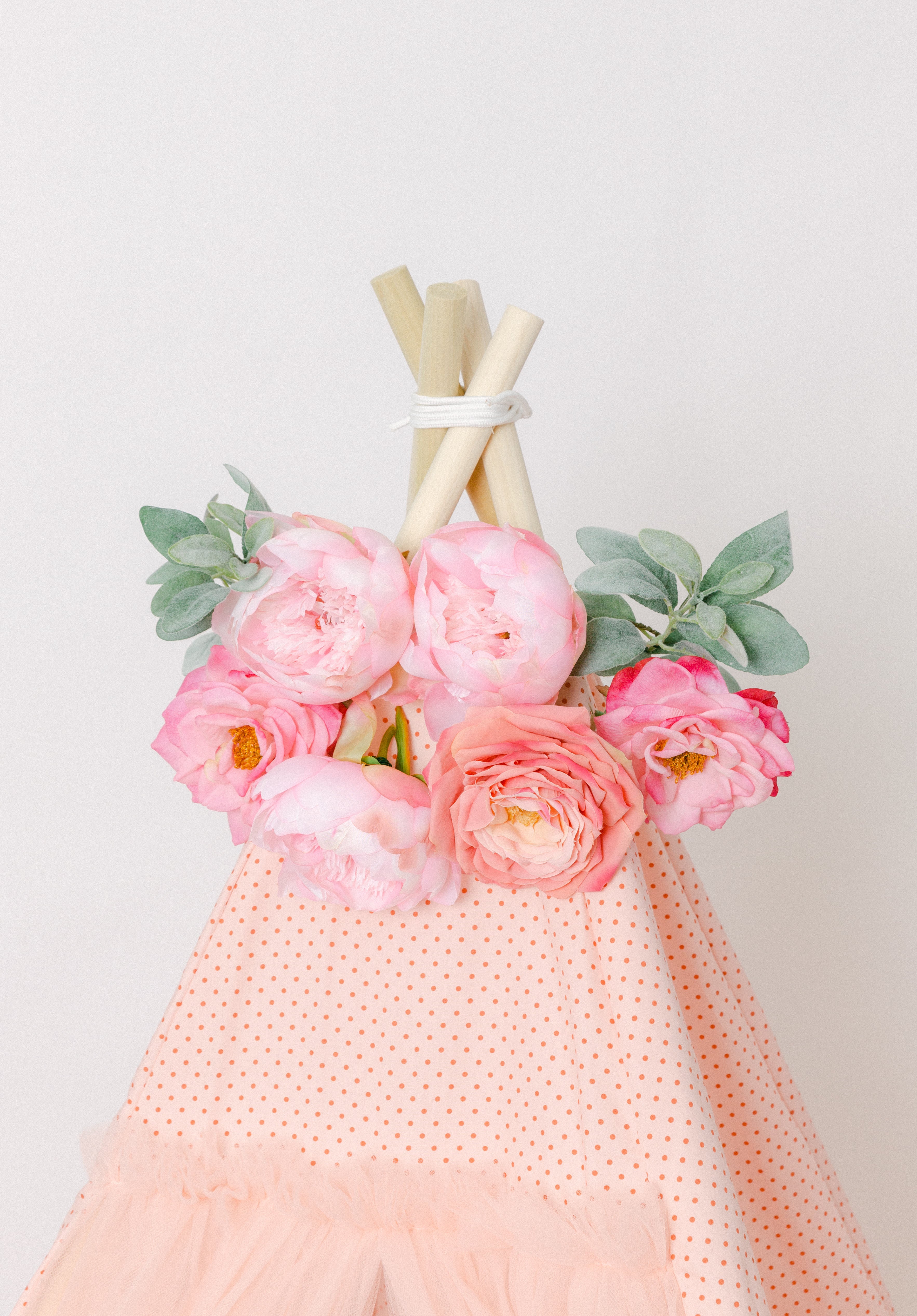 The Pink DELUXE Floral Garland