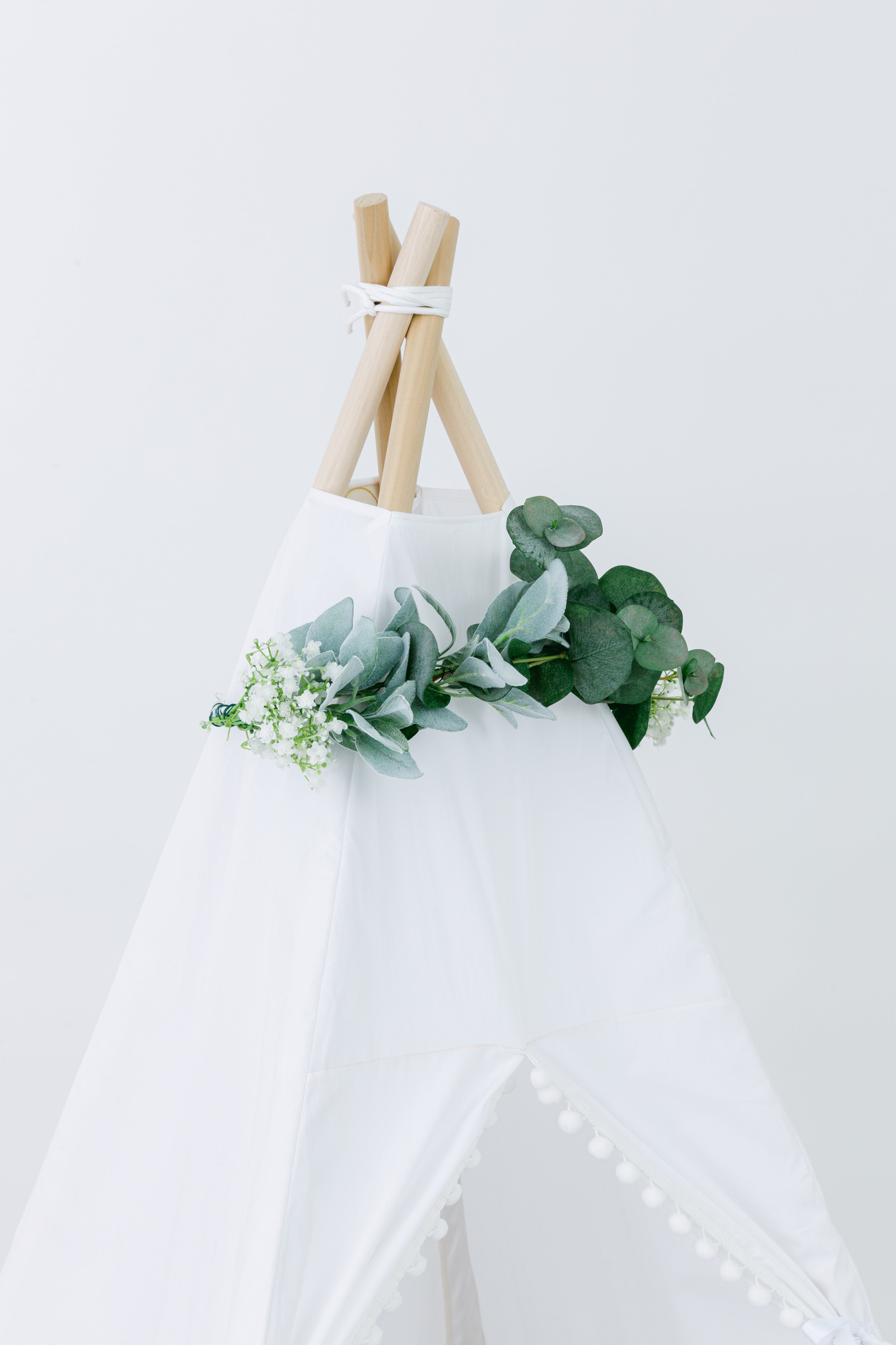 The Greenery Floral Topper