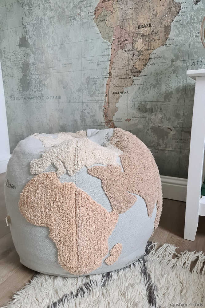 Pouf World Map - Back-to-School