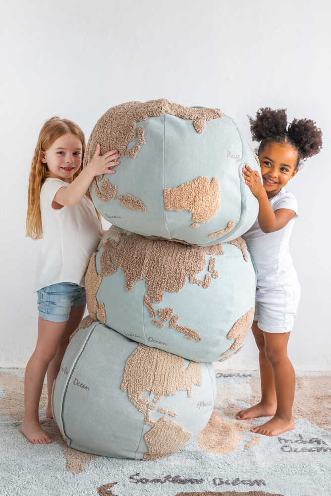 Pouf World Map - Back-to-School