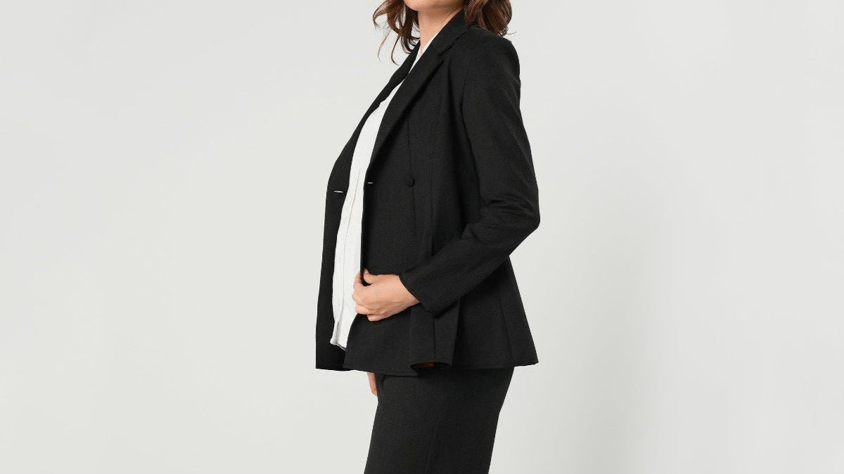 Pregnant woman planning for birth
