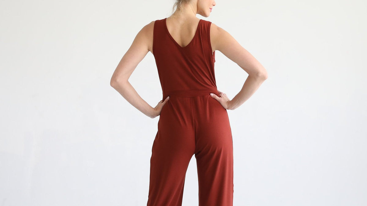 Pregnant woman in a jumpsuit
