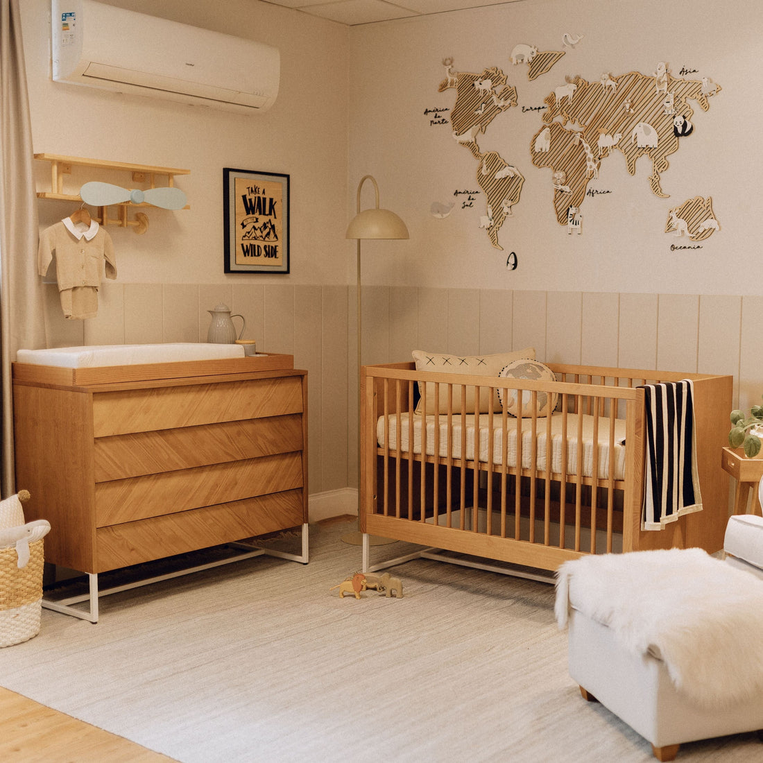 Nightstands & Dressers