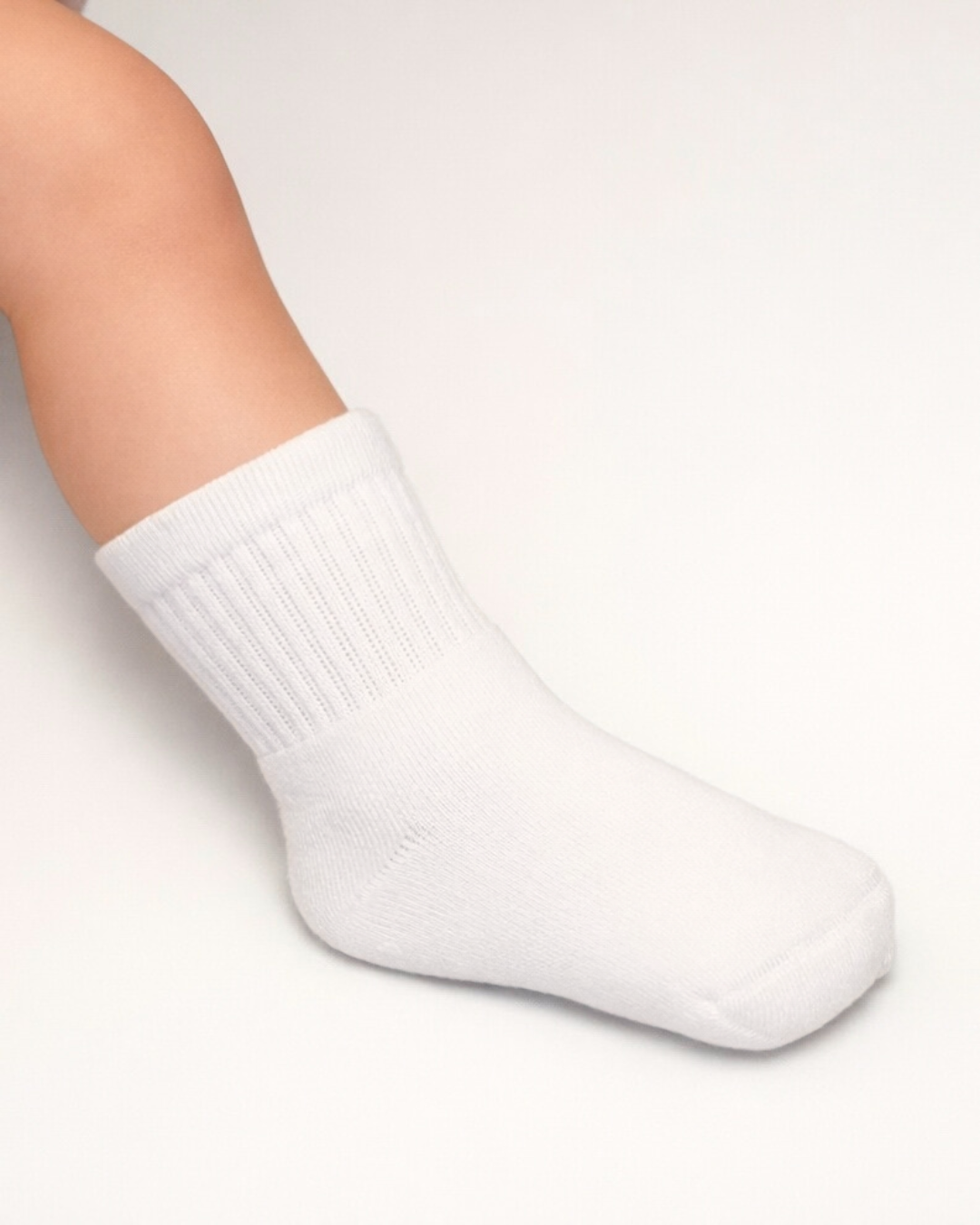 Newborn Gripper Crew Socks 4-pack (0-3 Months) - Bone