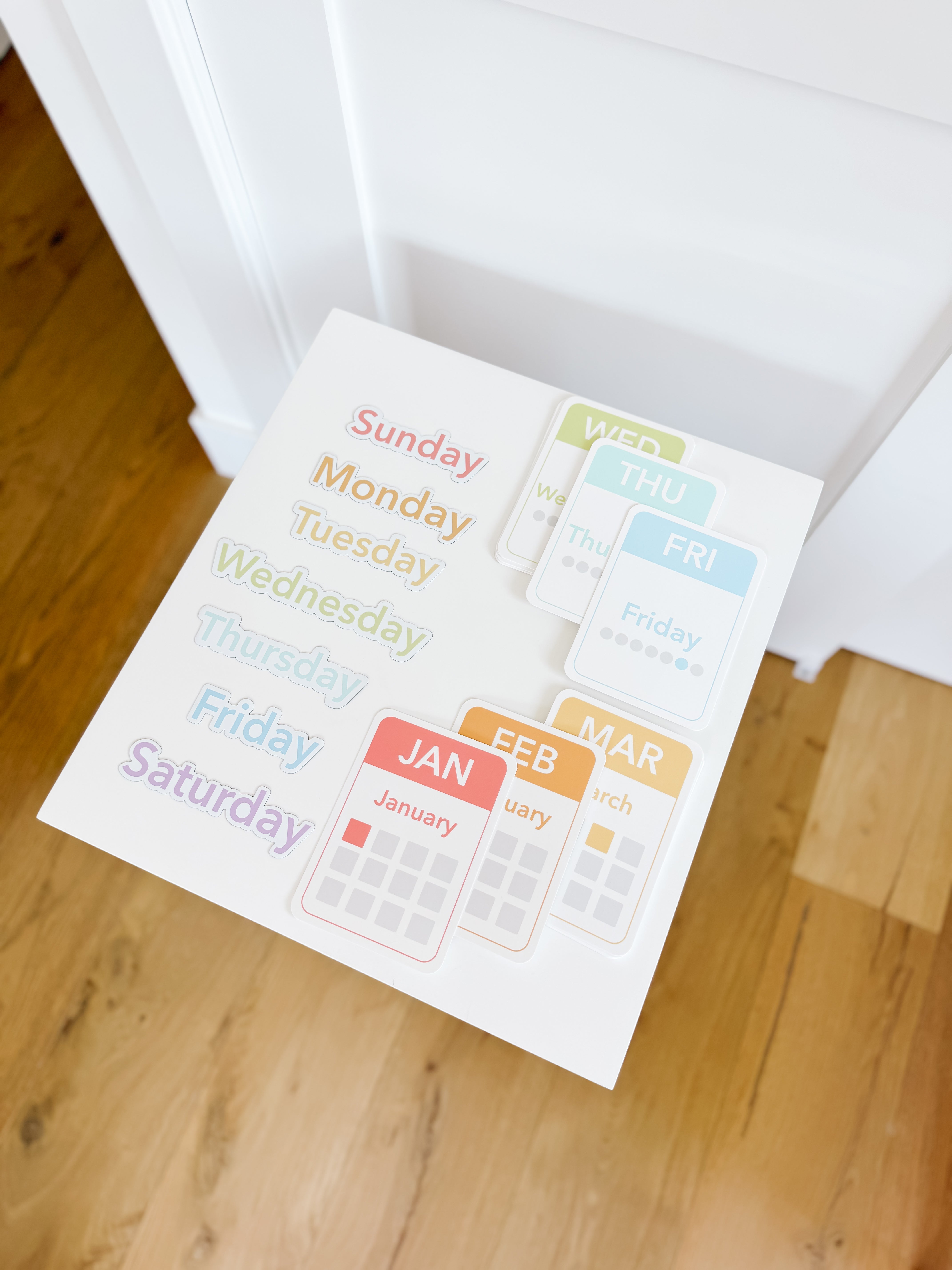 Days, Months, Seasons Flashcards And Magnets