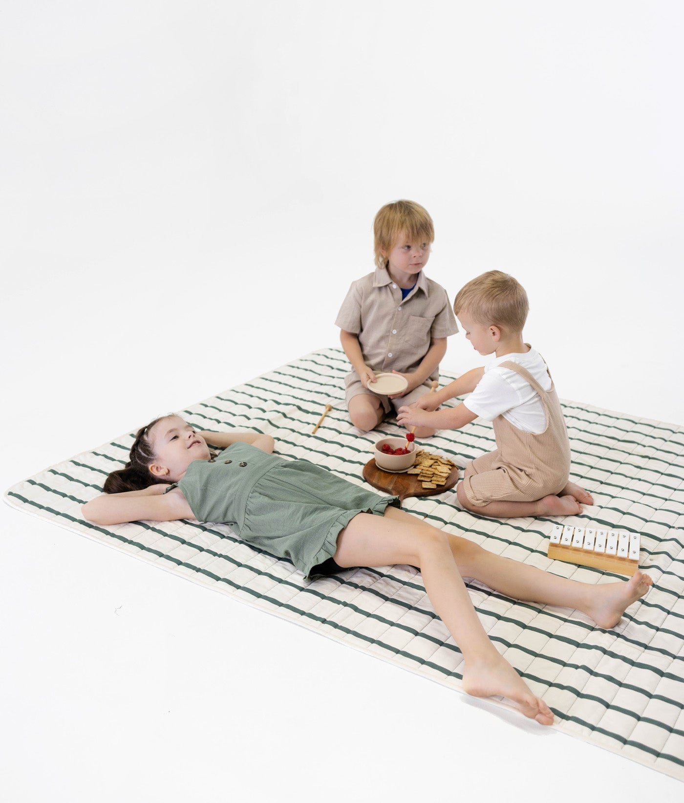 Premium Indoor/outdoor Jumbo Portable Playmat | Forest