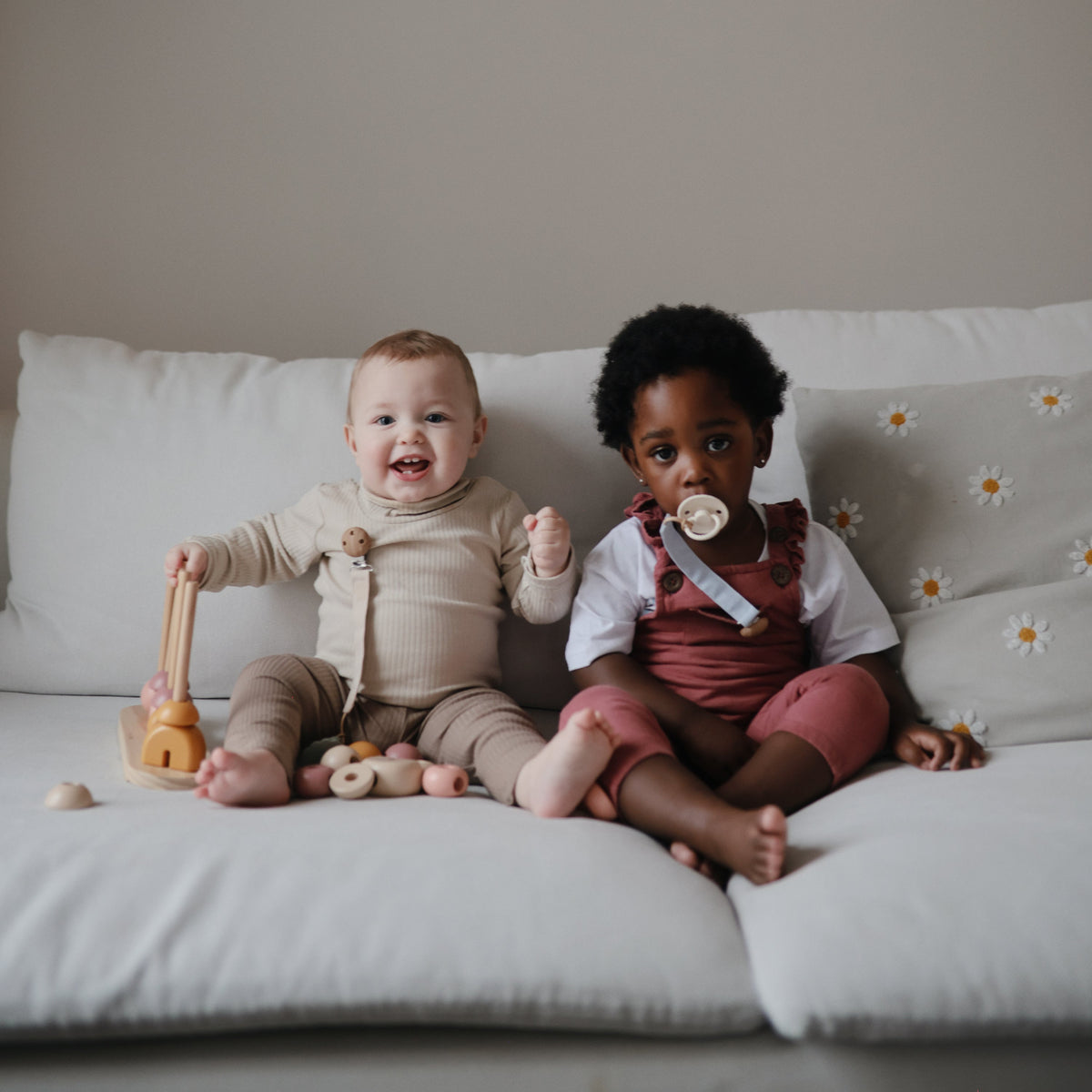 Linen Pacifier Clip 2-pack