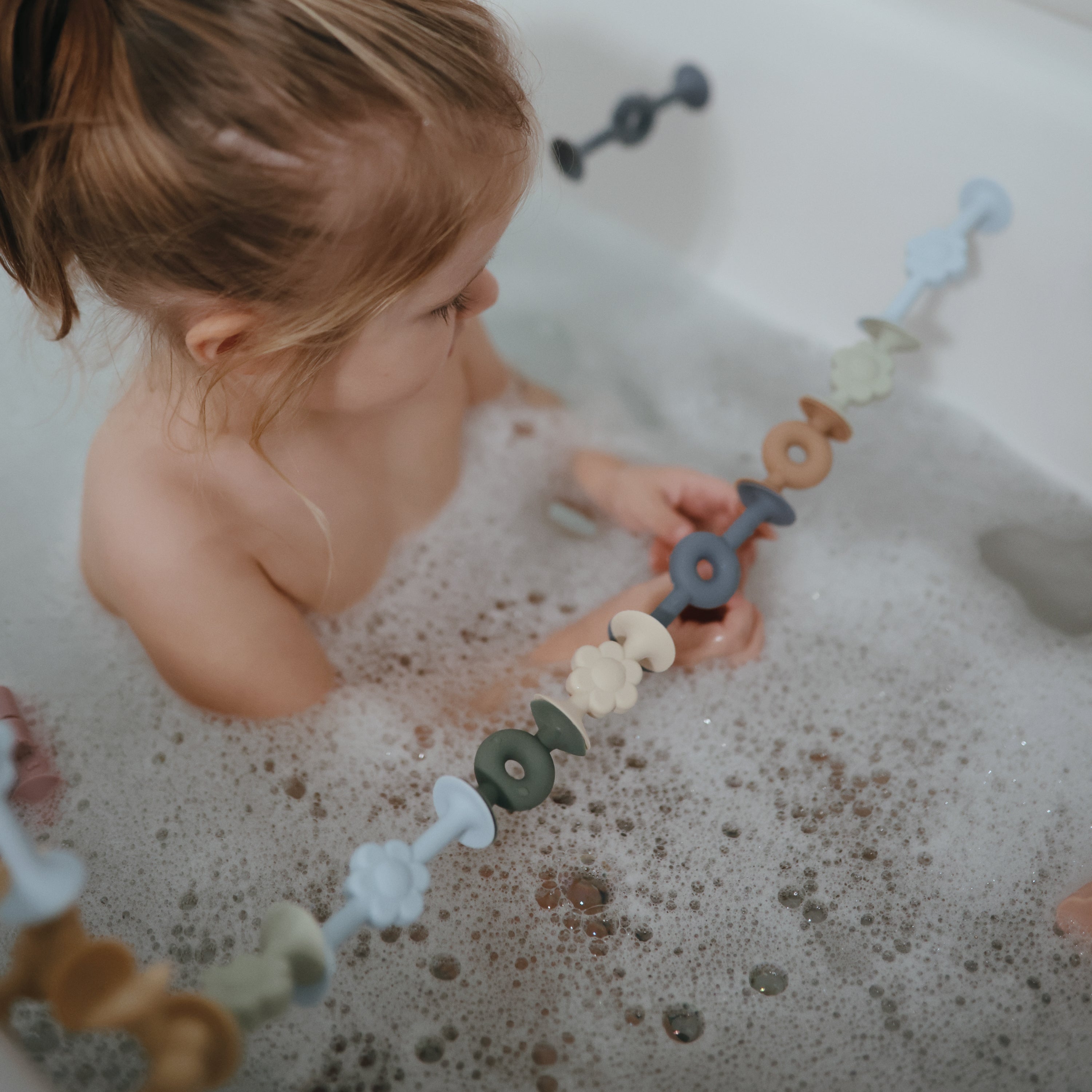Silicone Suction Builders (daisy)