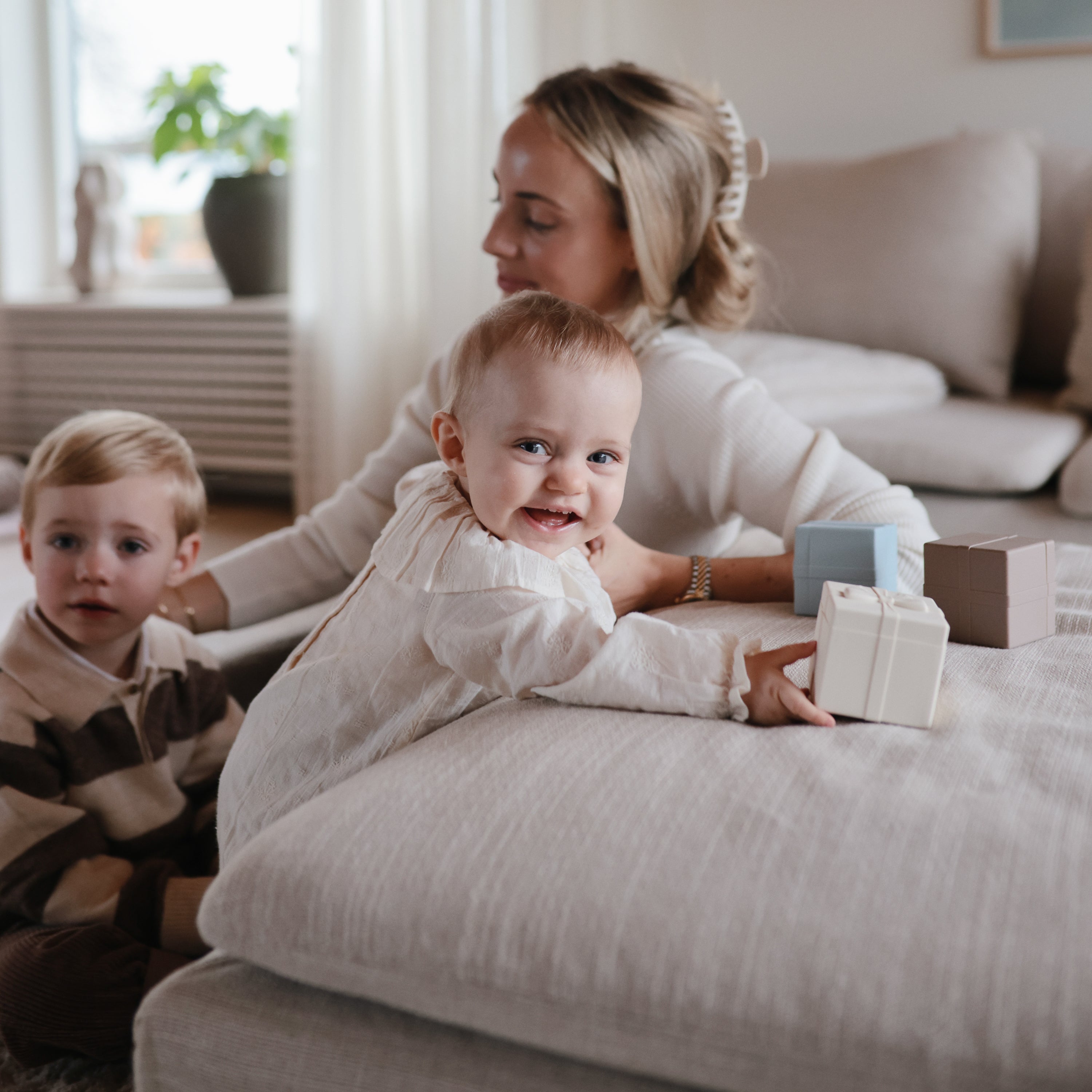 Mix And Match Present Toy