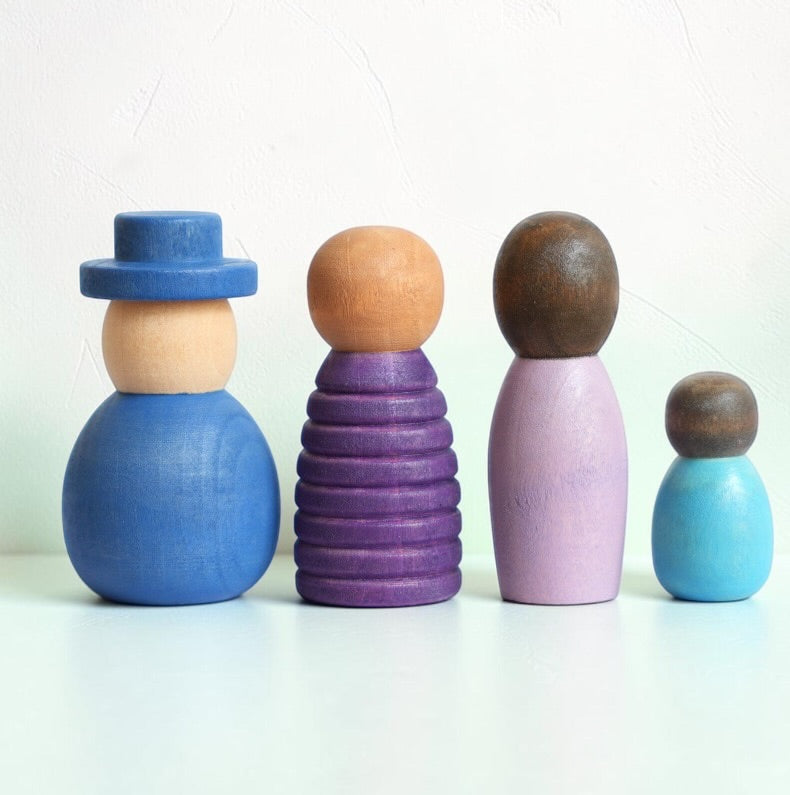12 Pcs Stained Wooden Together Peg Dolls Set