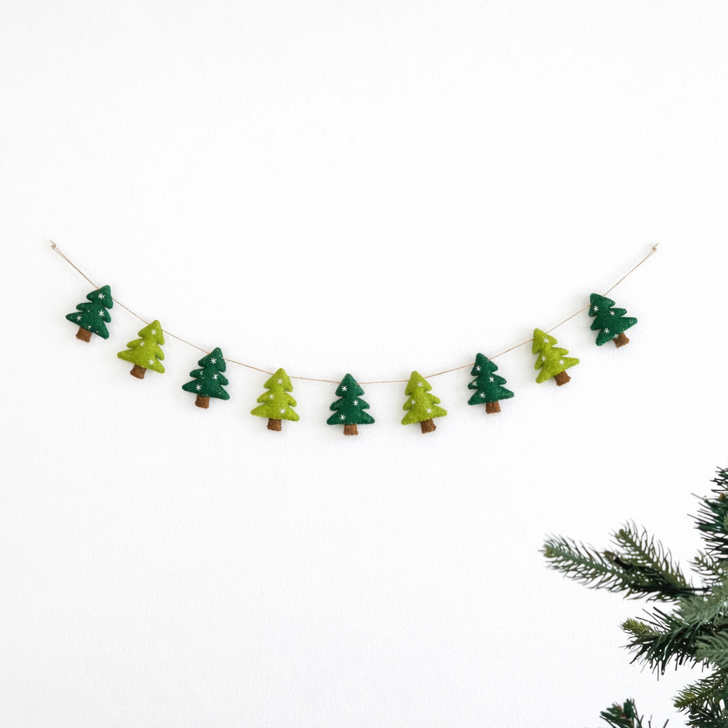 Christmas Tree Garland With Jute Thread