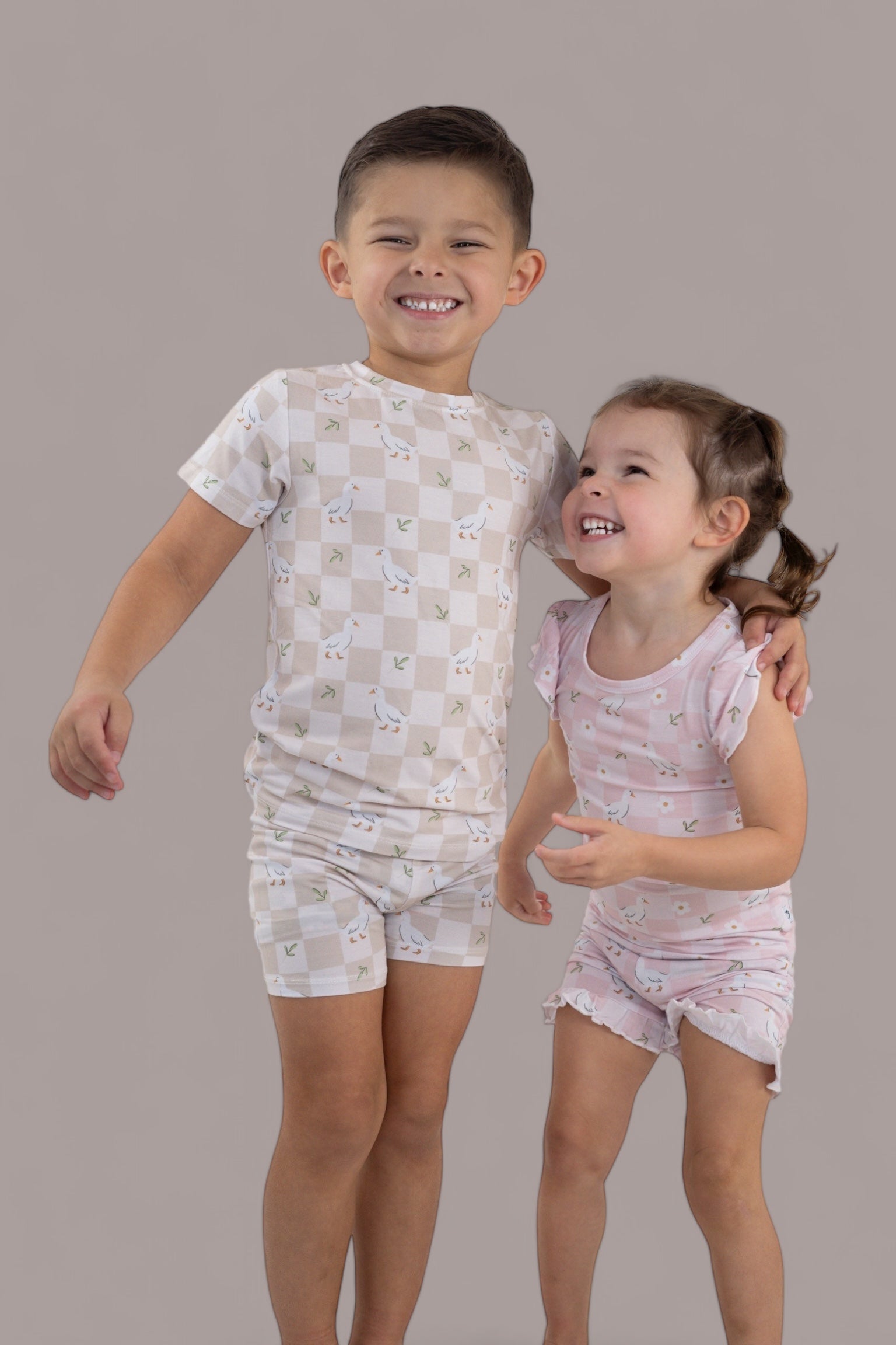 Exclusive Ducks And Daisies Dream Ruffle Short Set