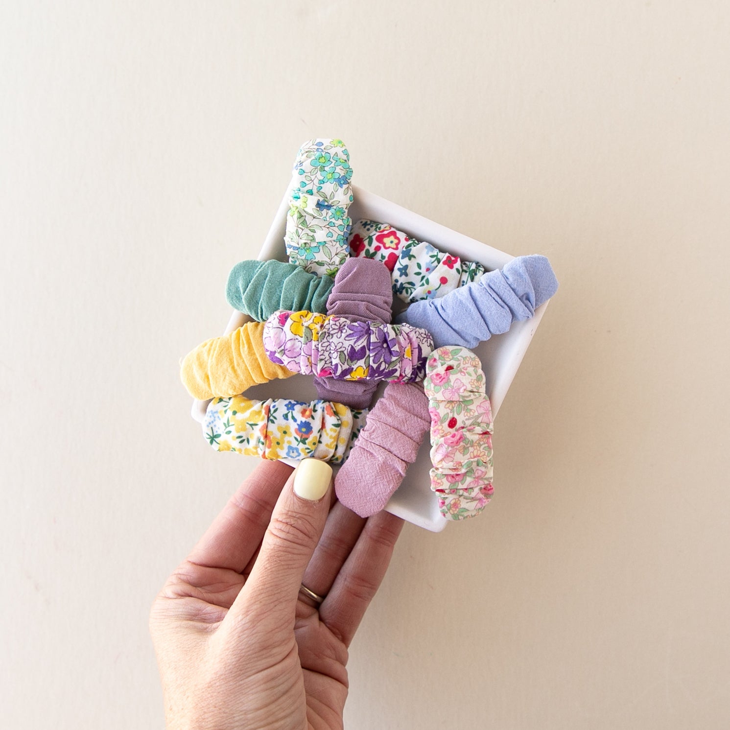 Mint | Ruffle Snap Clip Set