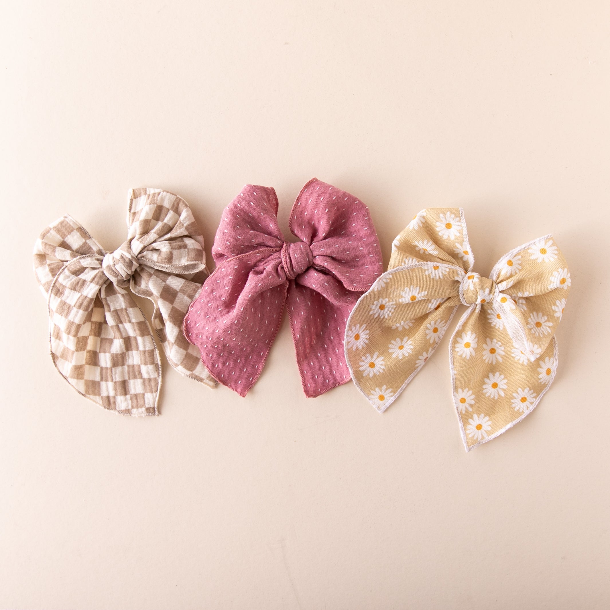 Daisy | Party Bow