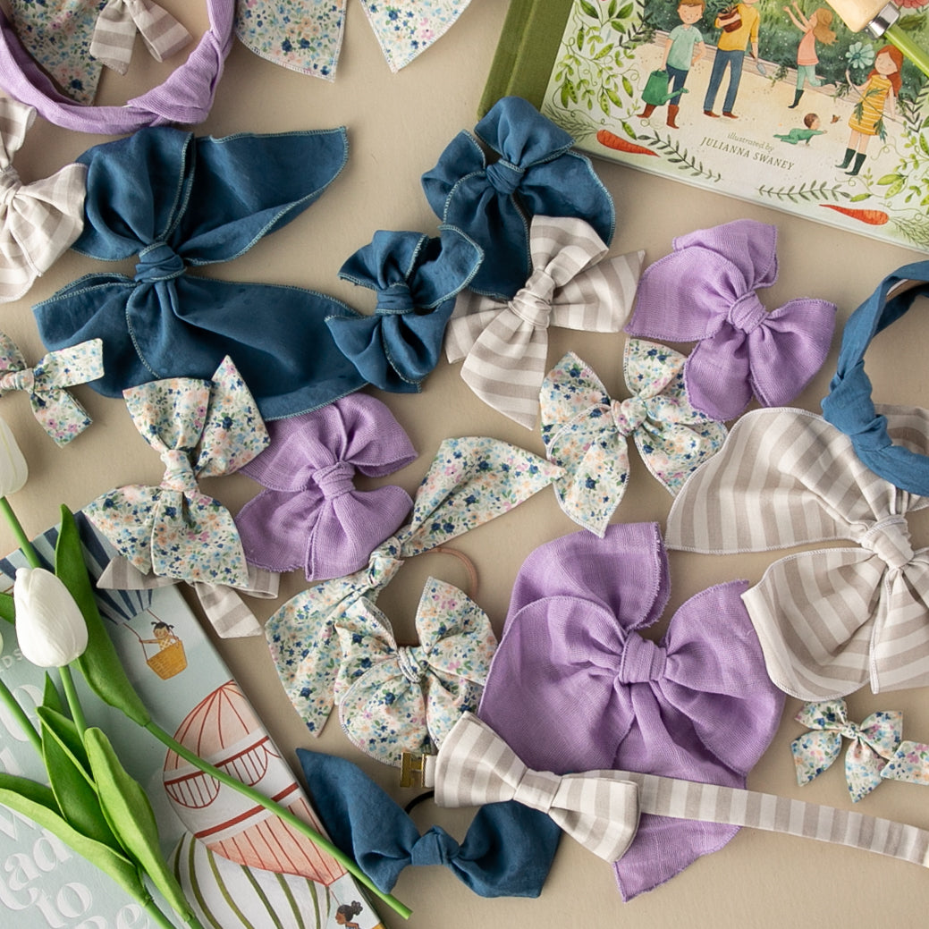 Latte Stripe | Pigtail Set - Petite Party Bow