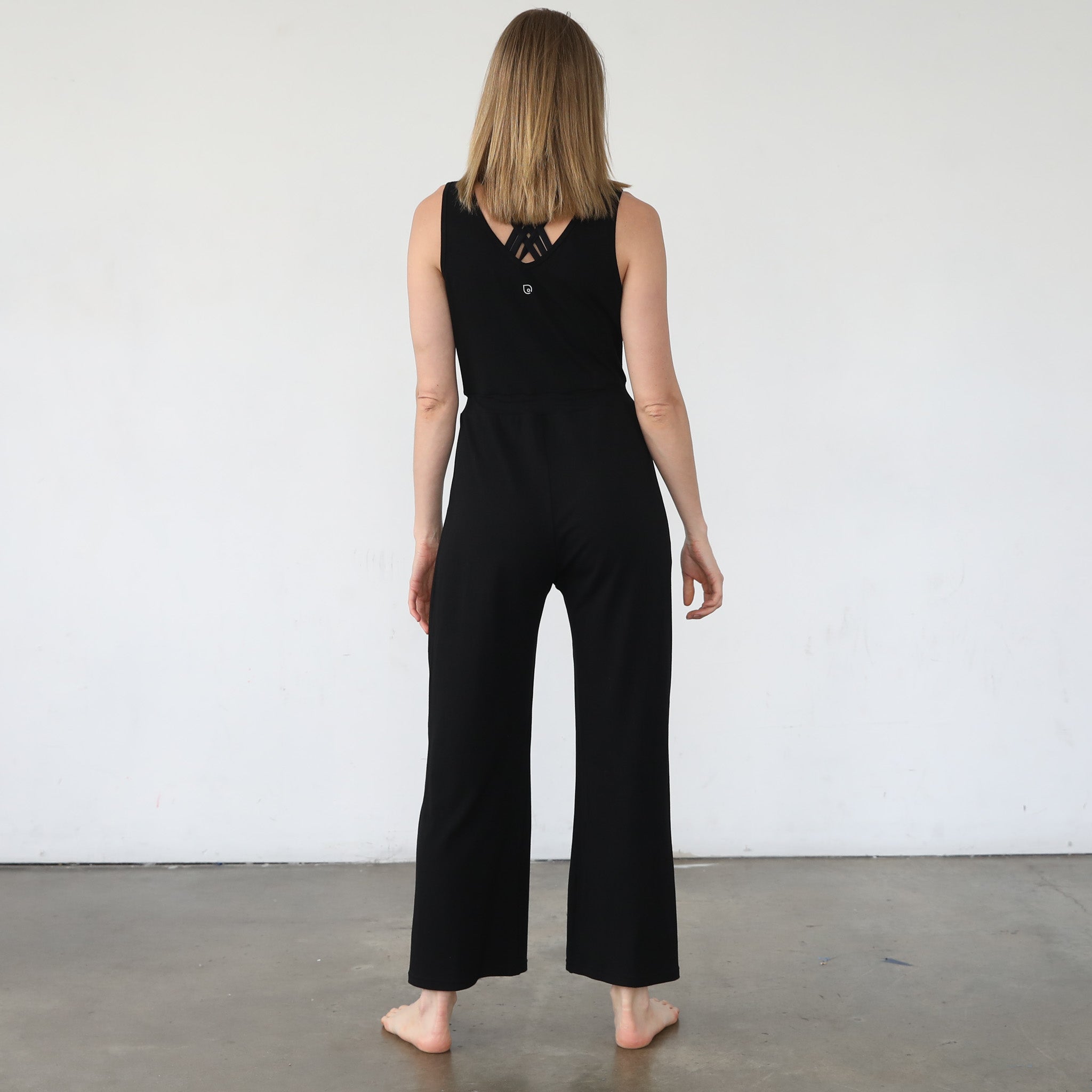 Juliette Nursing Friendly Jumpsuit (noir)