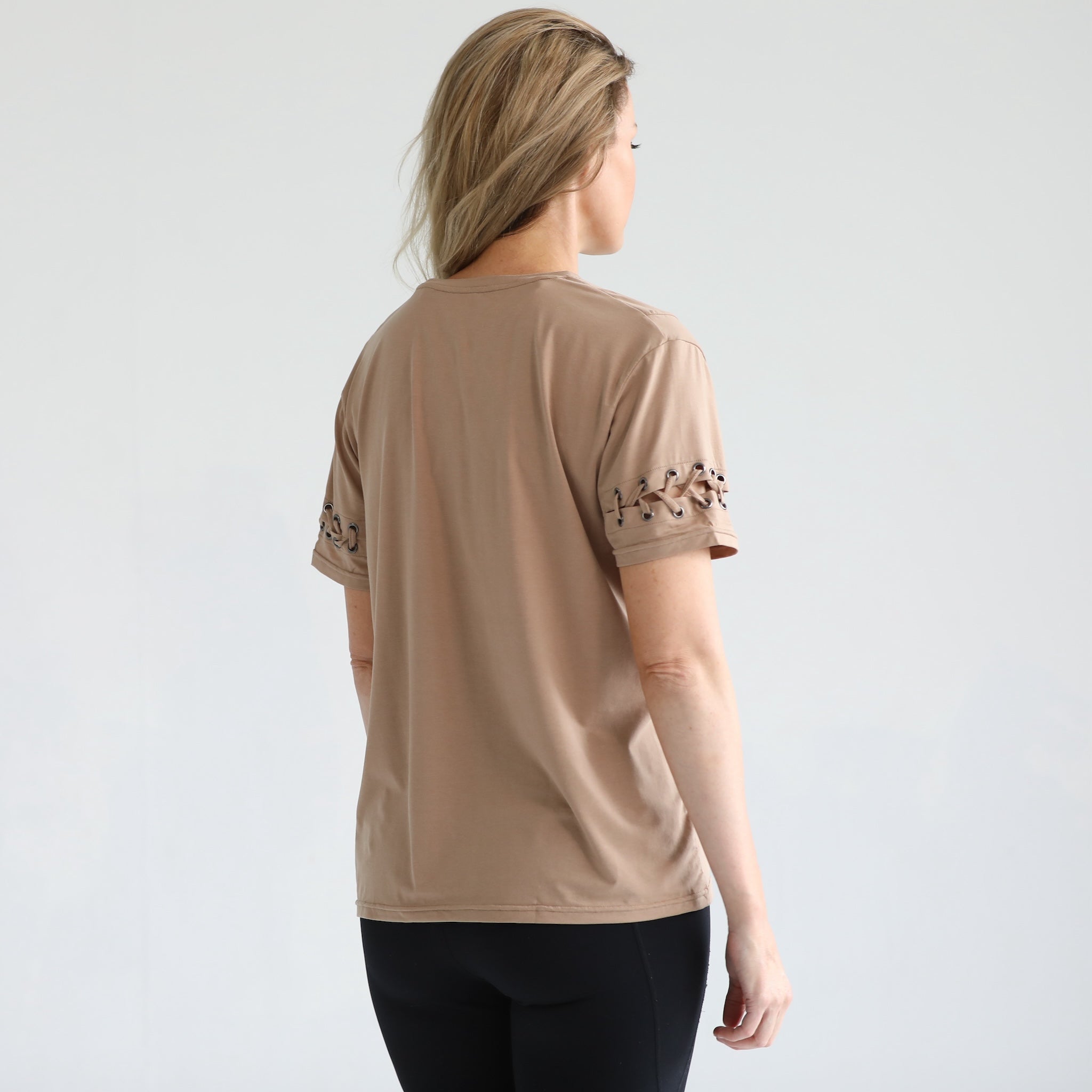 Casual Nursing T-shirt (taupe)