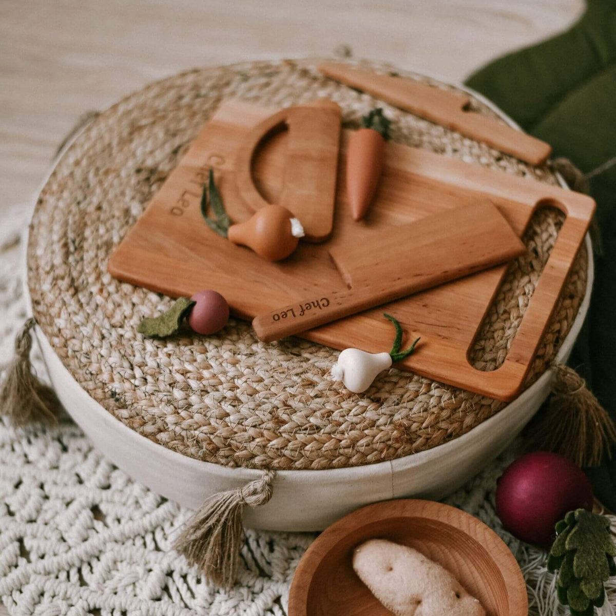 Safe Cutting Board And Knives