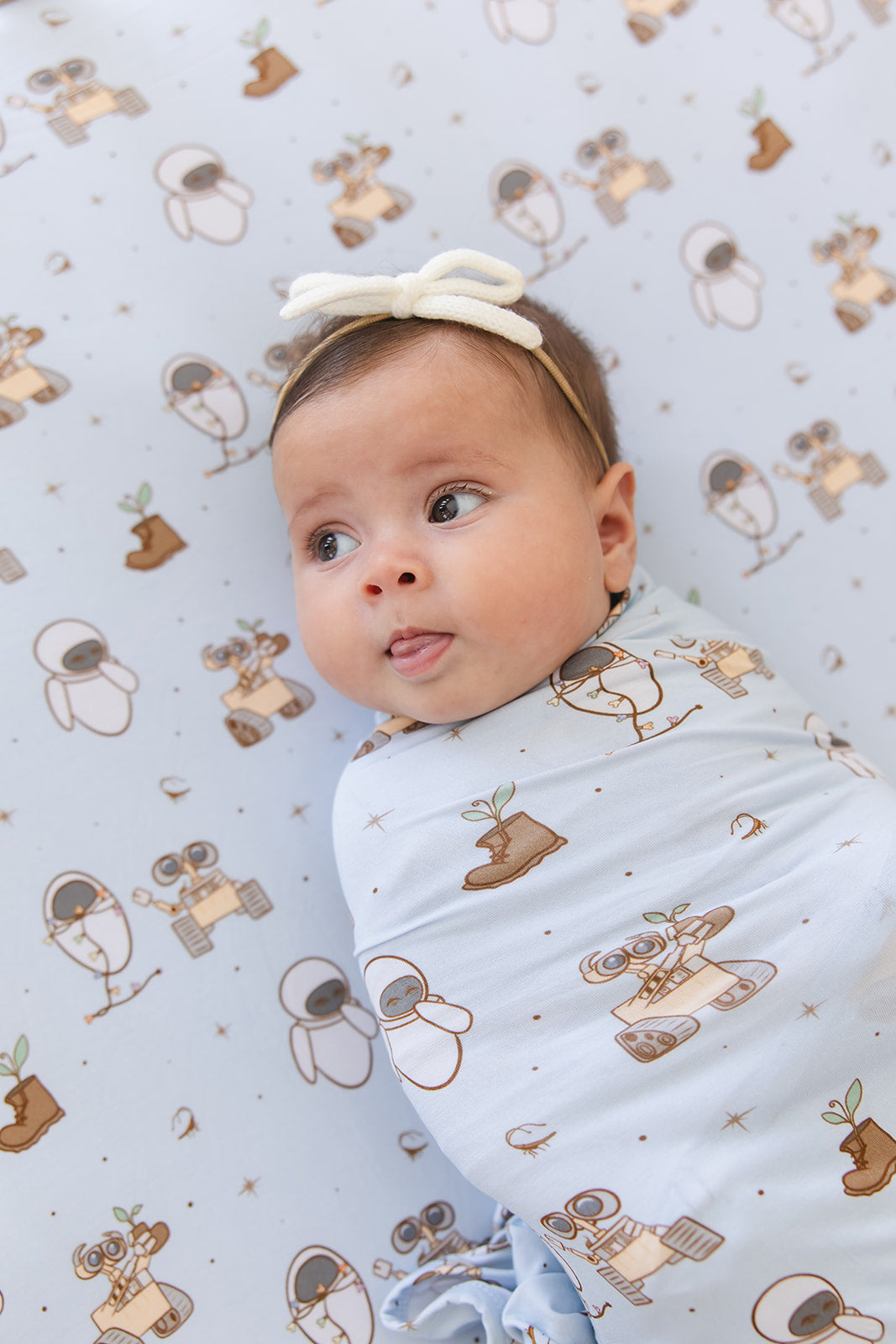 Trash Planet - Lightweight Blanket