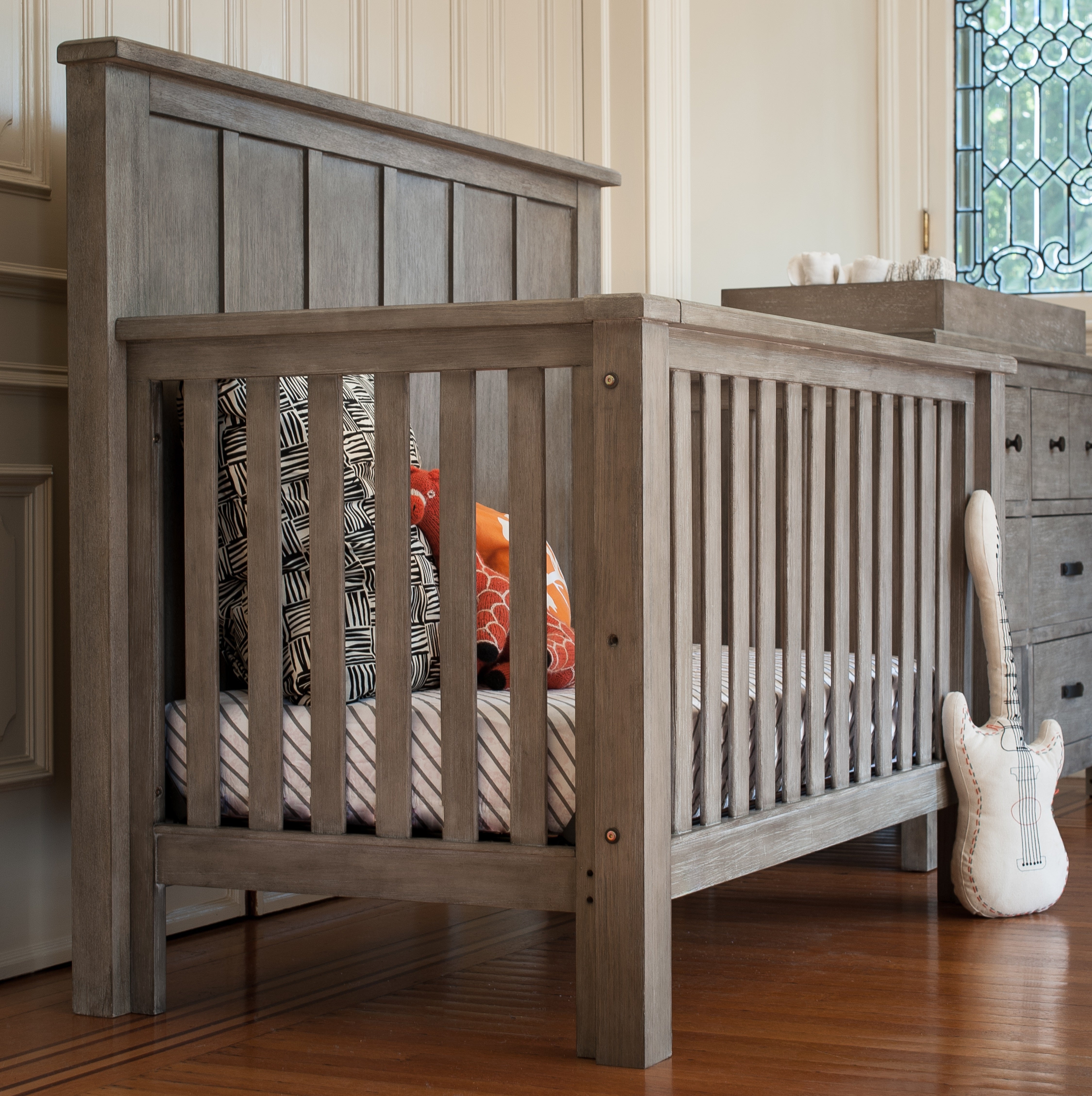 Relic Batten 4-in-1 Convertible Crib