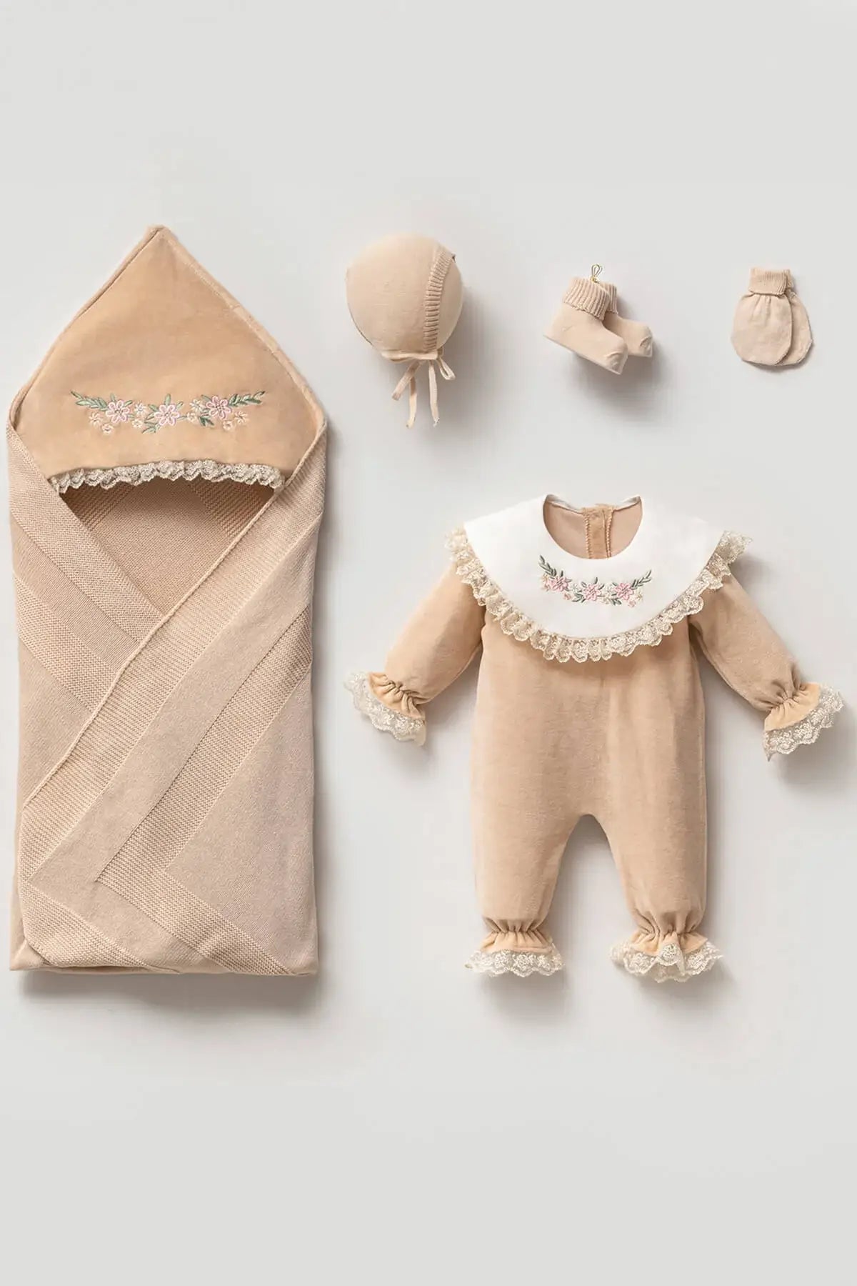 Giulia Newborn Knitwear Coming Home Outfit Set (5 Pcs)