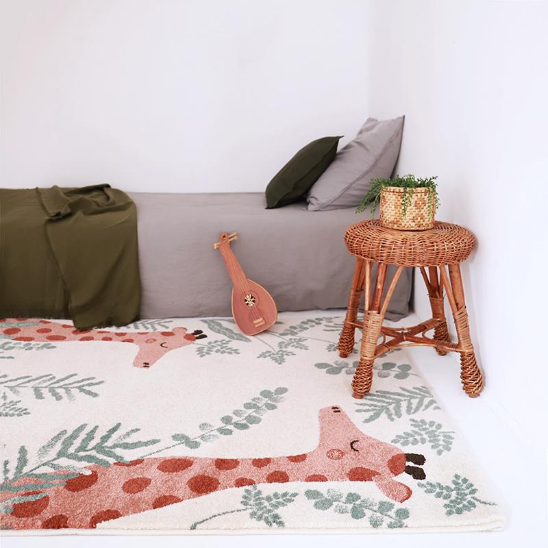 Nisu L Giraffe Children's Rug