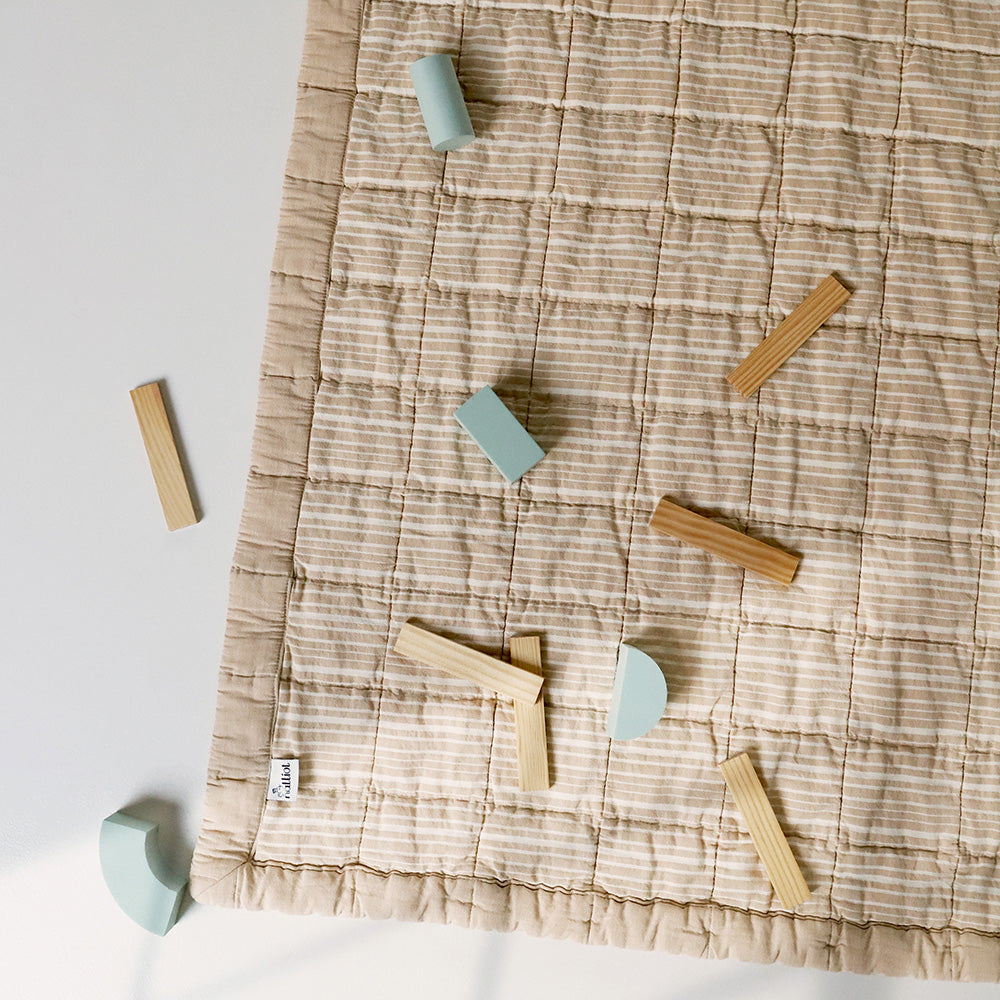 Anna Caramel Lave M Reversible Baby Blanket