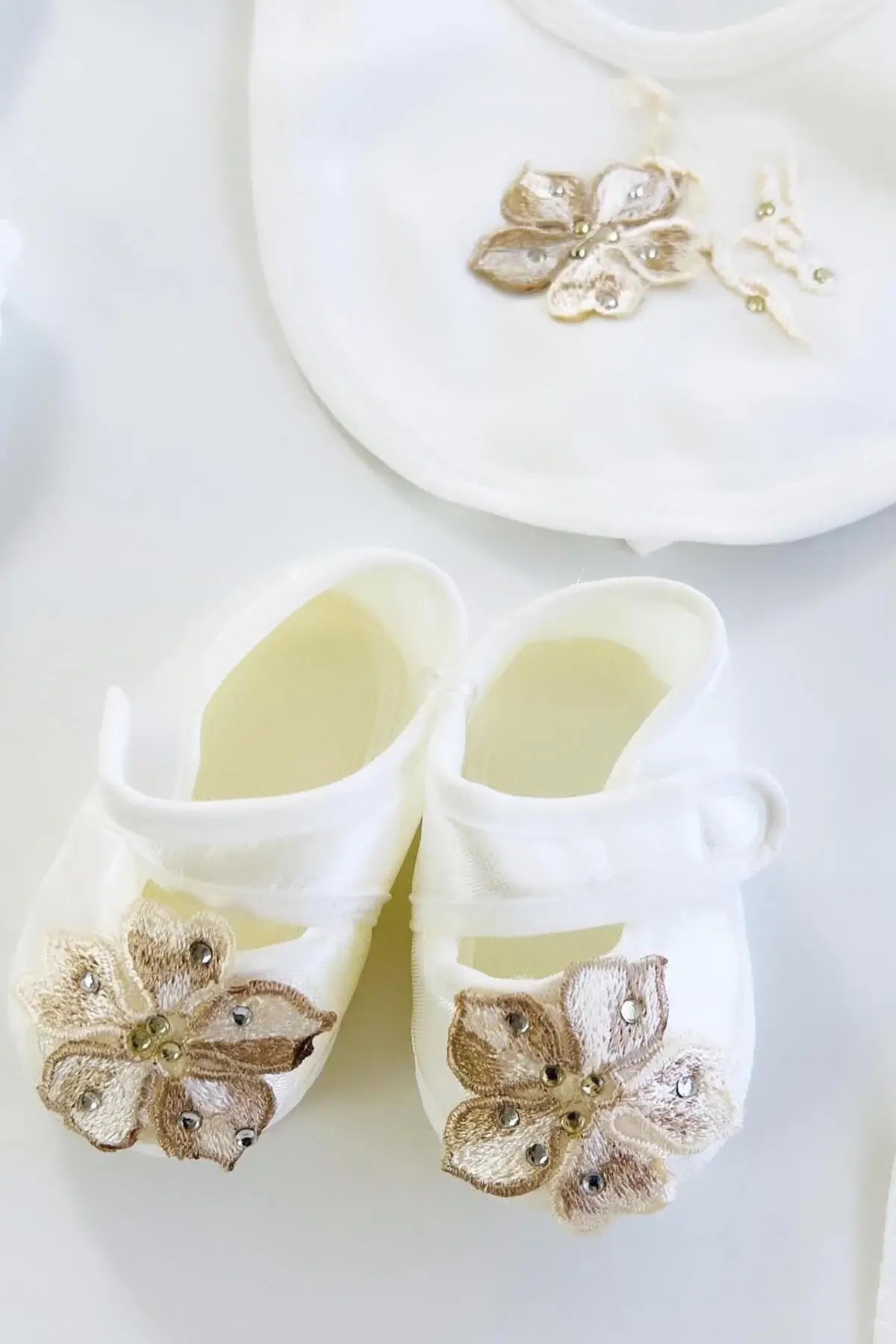 Ines Newborn Girl Gold Coming Home Outfit Set (11 Pcs)