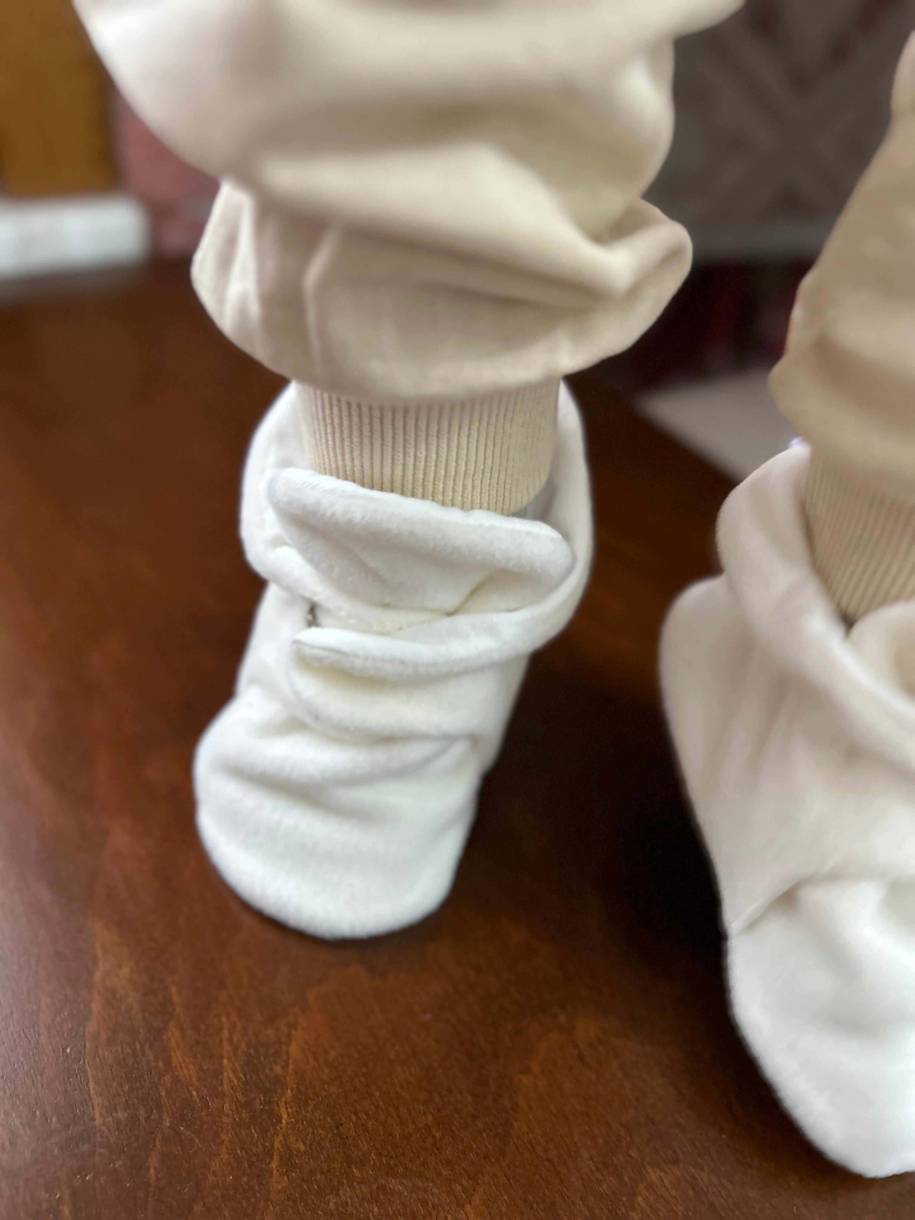 Anti-slip Sole, Fleece Baby Booties, Newborn Home Booties, Sweat Proof Organic Cotton Lining, White