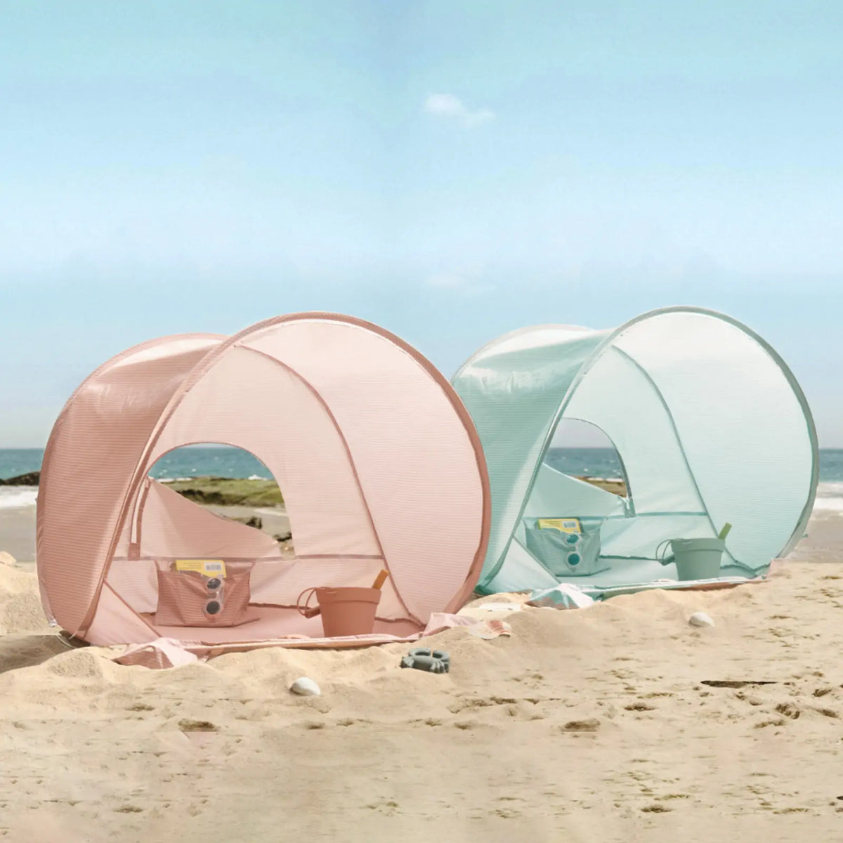 ® One-stop Beach Toy & Tent Set