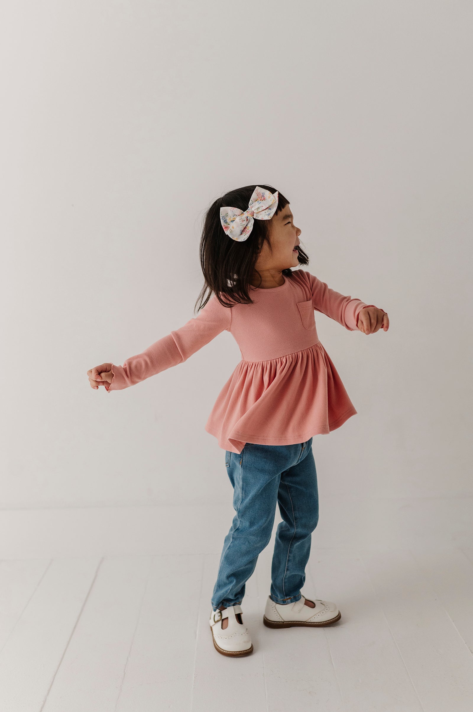 Girls Paperbag Denim Pants In Mid Blue Wash