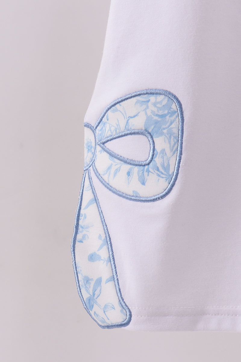 White Mama Bow Applique Mom&me Top