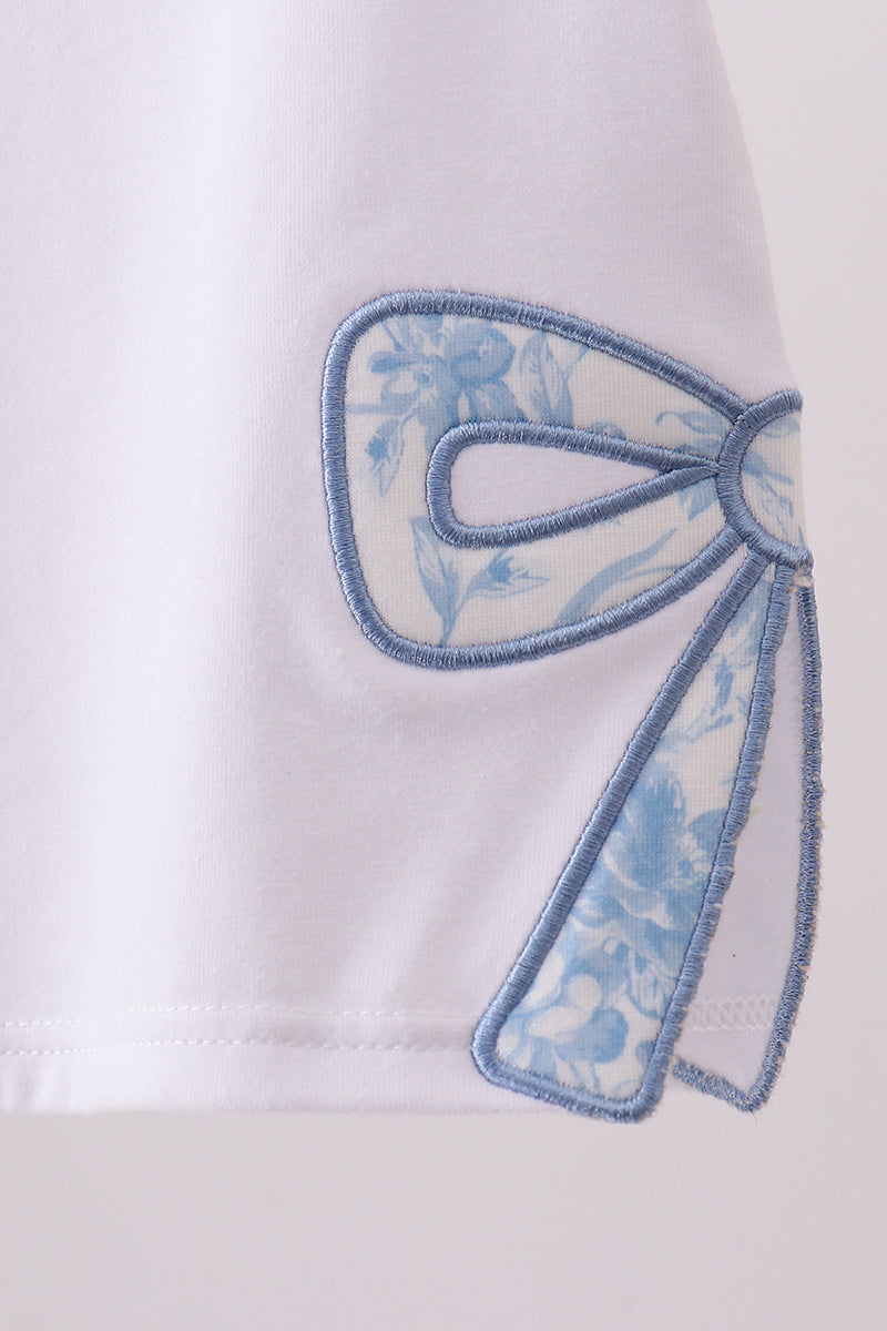 White Mama Bow Applique Mom&me Top