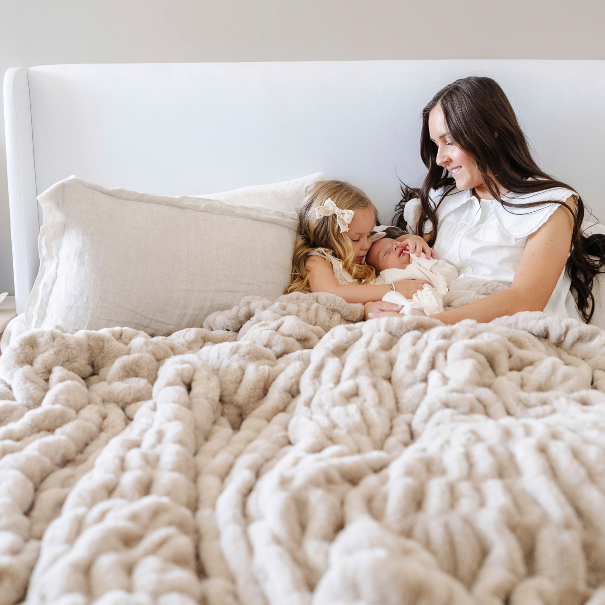 Double Ruched Faux Fur Xl Throw Blankets
