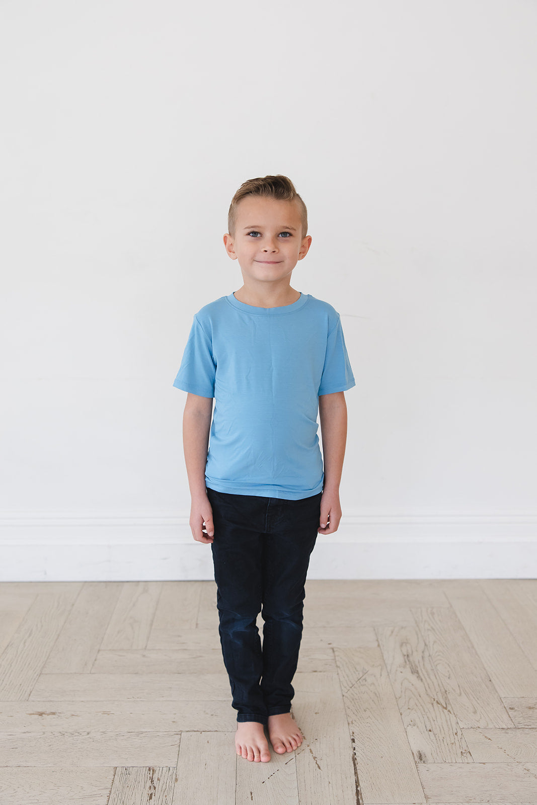 (solid) Paradise Falls - Everyday Tee