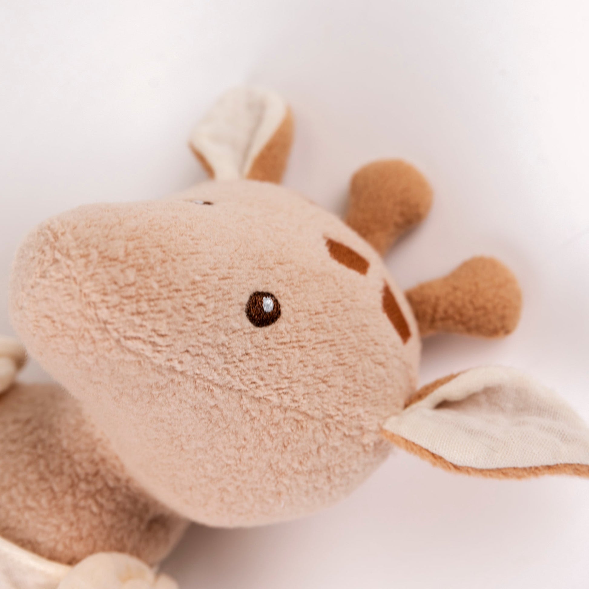 Leonie Giraffe - Large