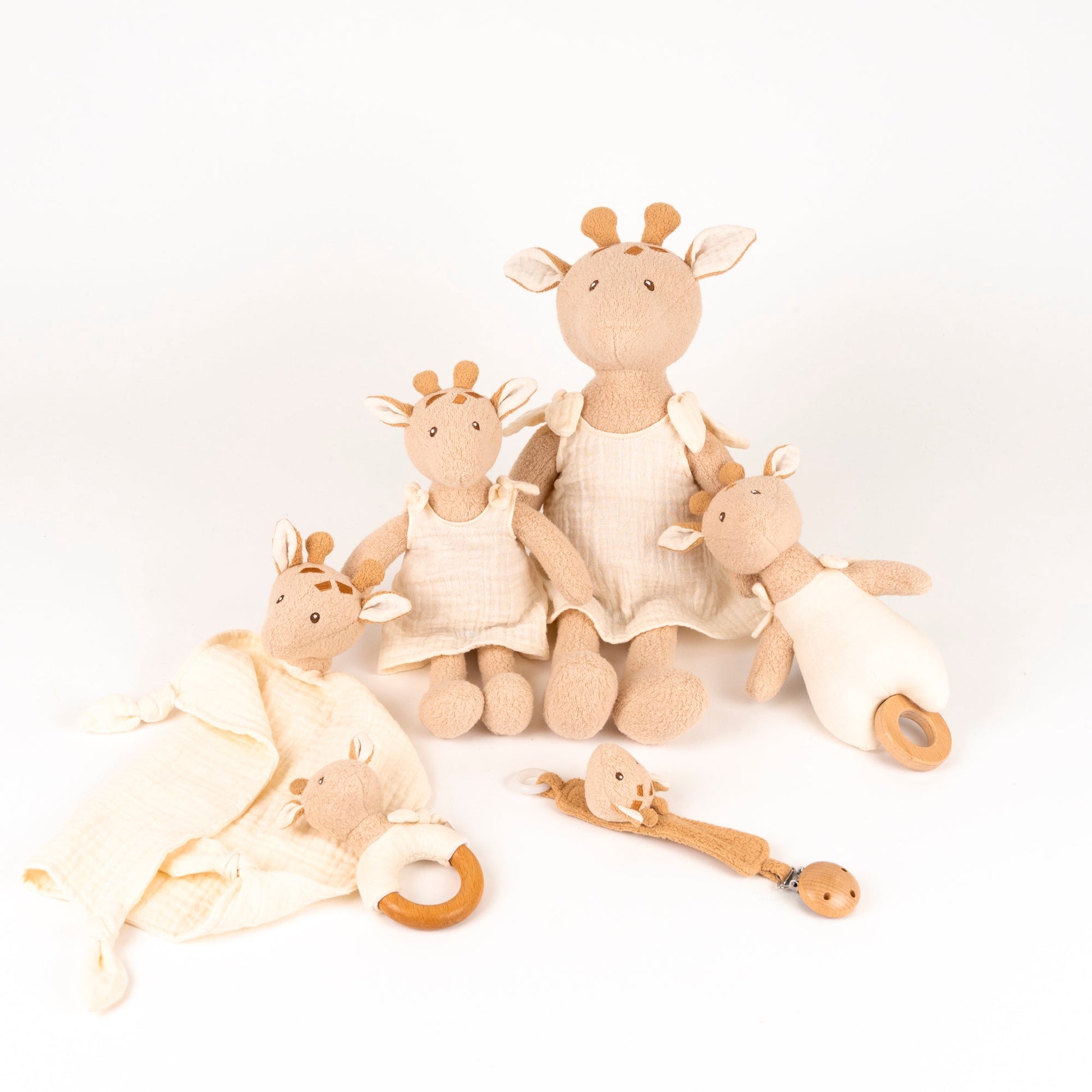 Leonie the Giraffe Doudou + Rattle Gift Set