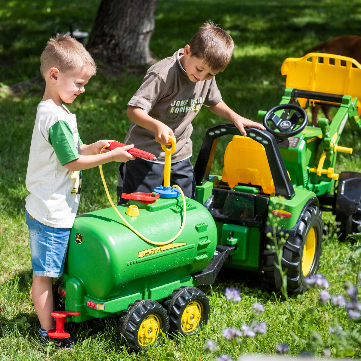 John Deere Water Tanker With Pump And Spray Gun